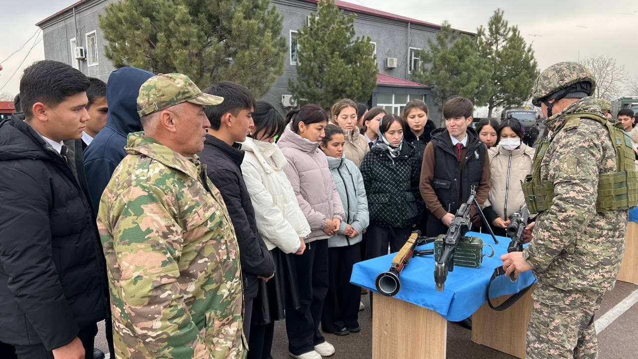 Ohangaron tumanida "Vatan himoyachilari kuni"ga bag‘ishlangan “Ochiq eshiklar kuni” tadbiri o‘tkazildi