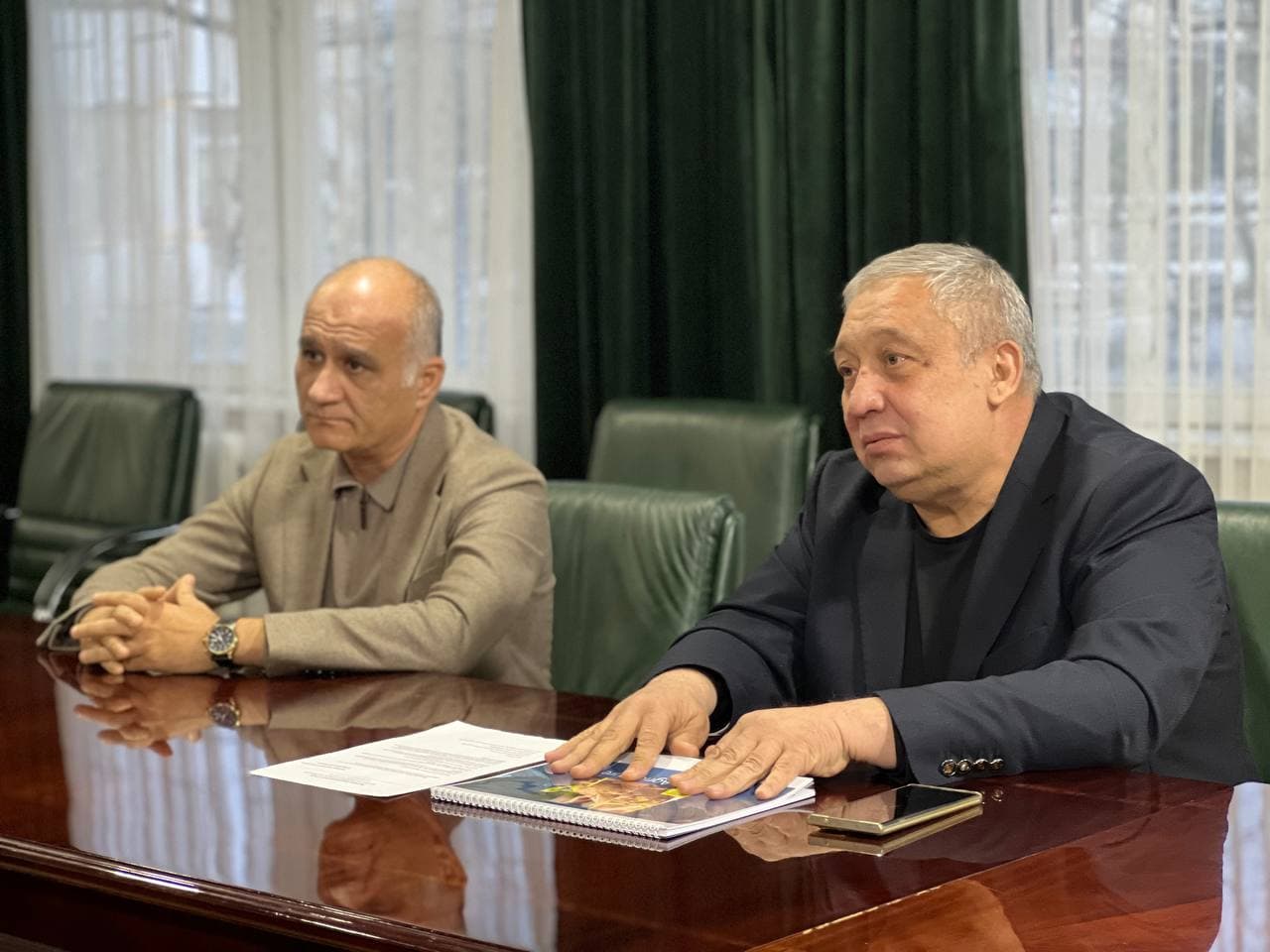 Tuman hokimi koreys kompaniyasi vakillarini qabul qildi