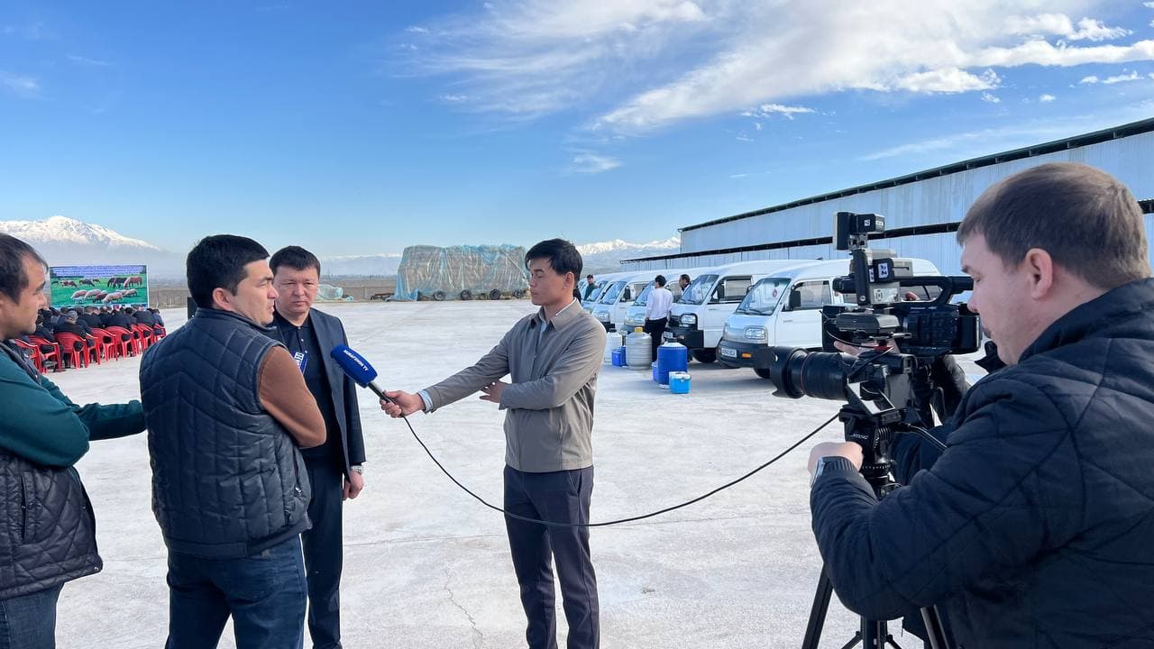 ОАВ вакиллари учун “Agro Eko Farm” МЧЖ чорвачилик комплексида ўтказилган семинар юзасидан пресс-тур ташкил этилди