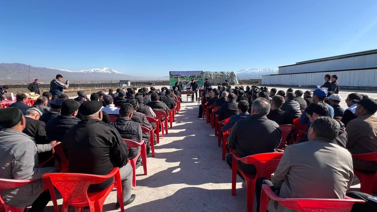ОАВ вакиллари учун “Agro Eko Farm” МЧЖ чорвачилик комплексида ўтказилган семинар юзасидан пресс-тур ташкил этилди