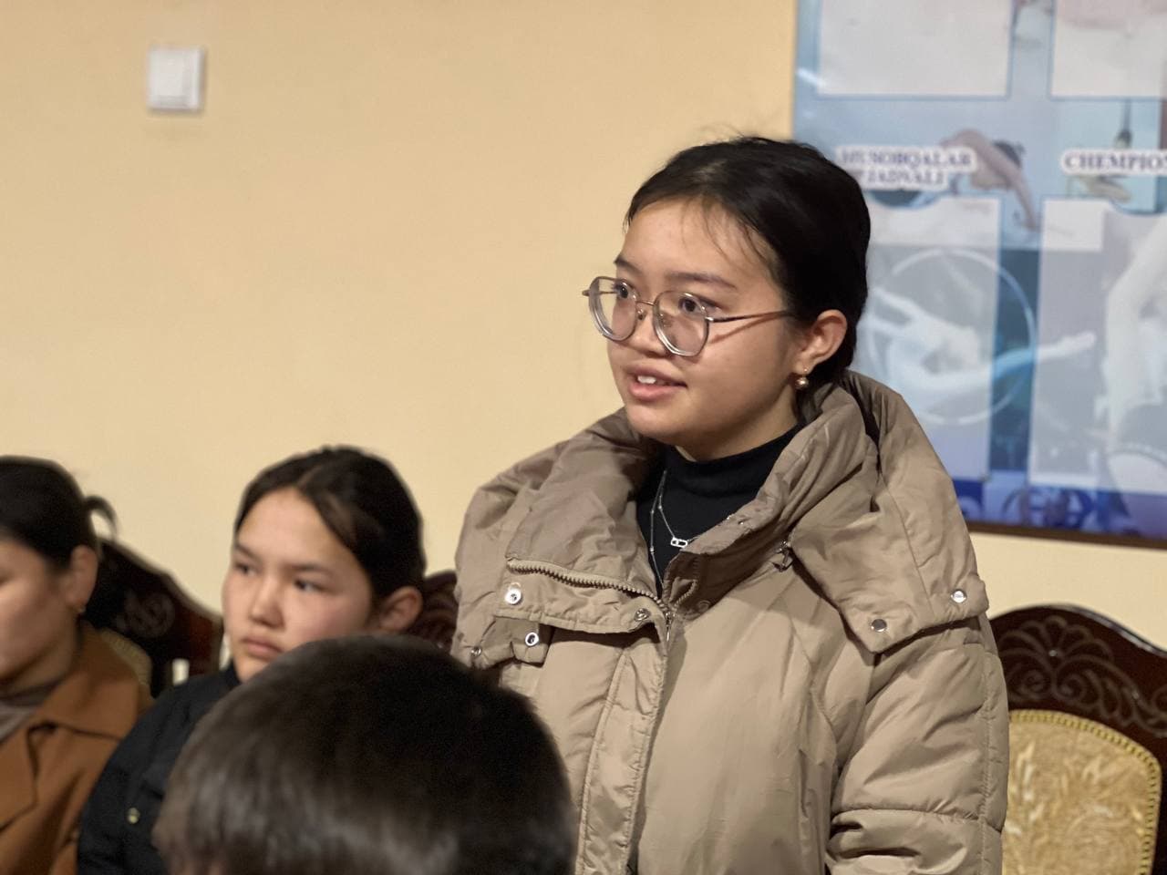 Chetsuv mahallasida yoshlar muammolari va takliflari o‘rganildi.