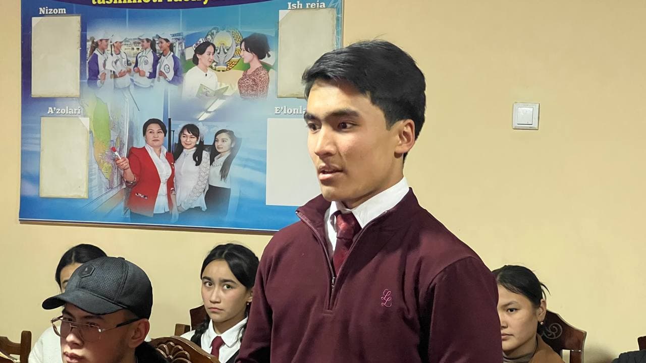 Chetsuv mahallasida yoshlar muammolari va takliflari o‘rganildi.