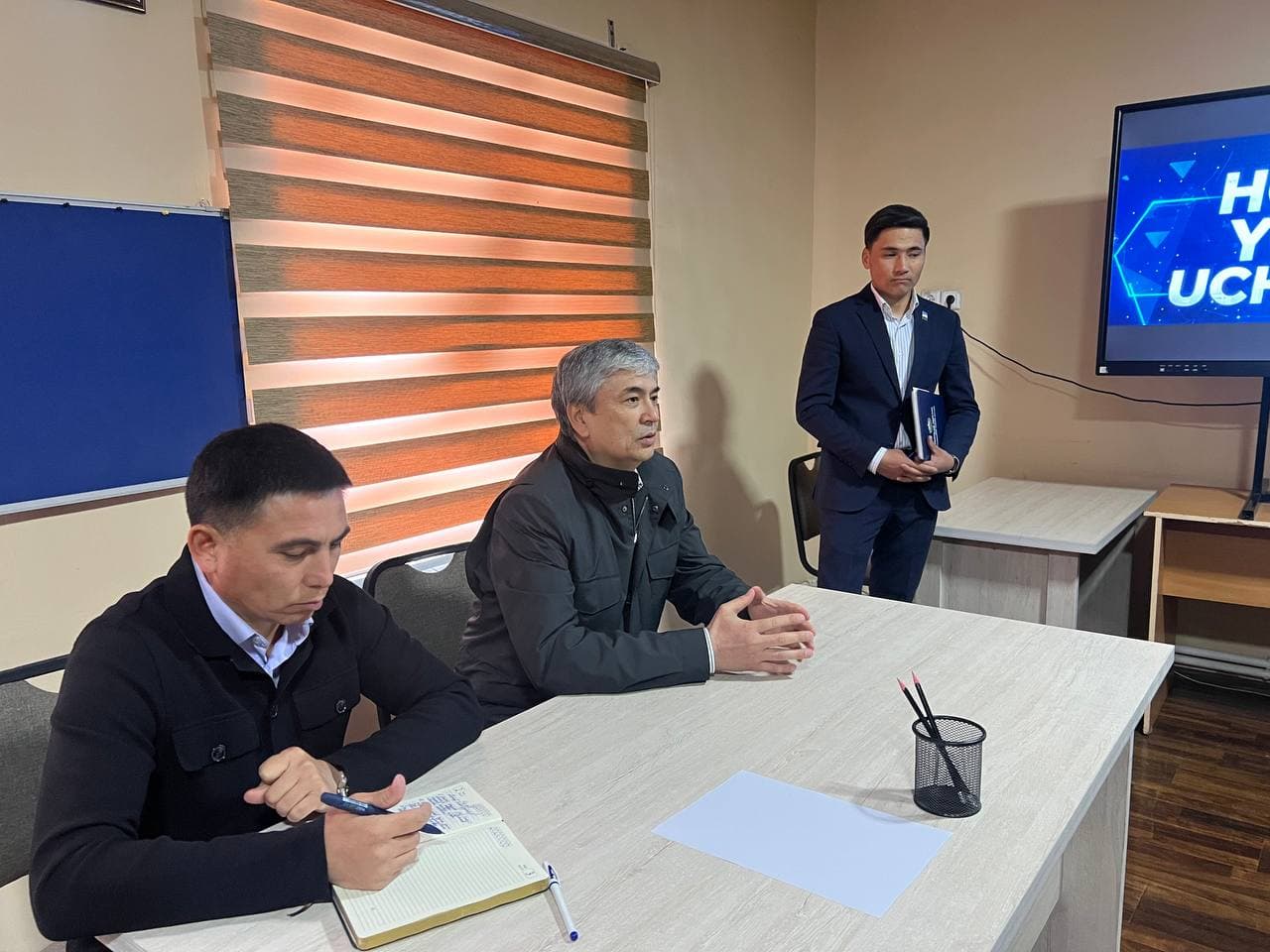 Chetsuv mahallasida yoshlar muammolari va takliflari o‘rganildi.