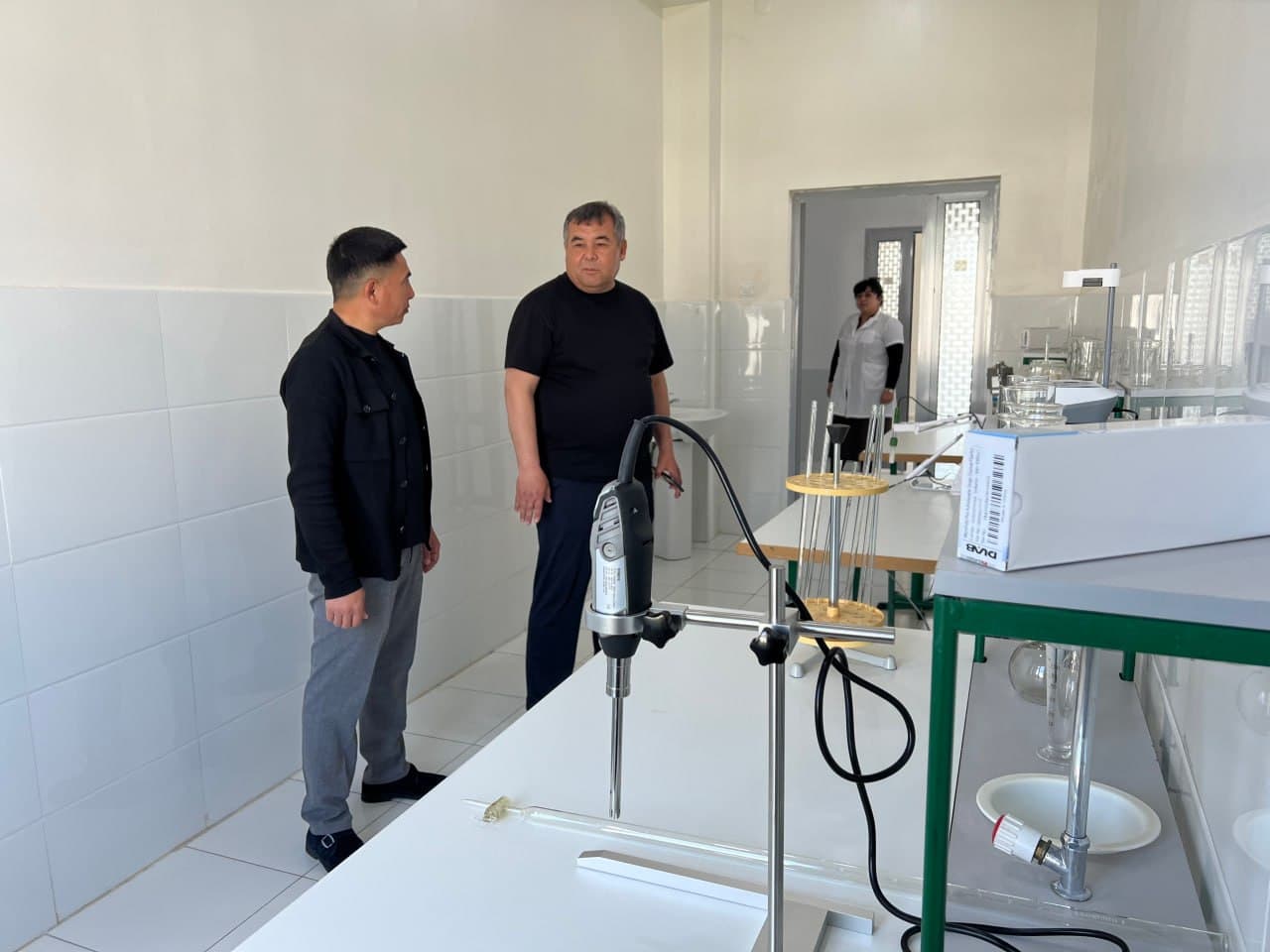 OHANGARON TUMANIDA ZAMONAVIY LABORATORIYA FAOLIYATI YO‘LGA QO‘YILADI