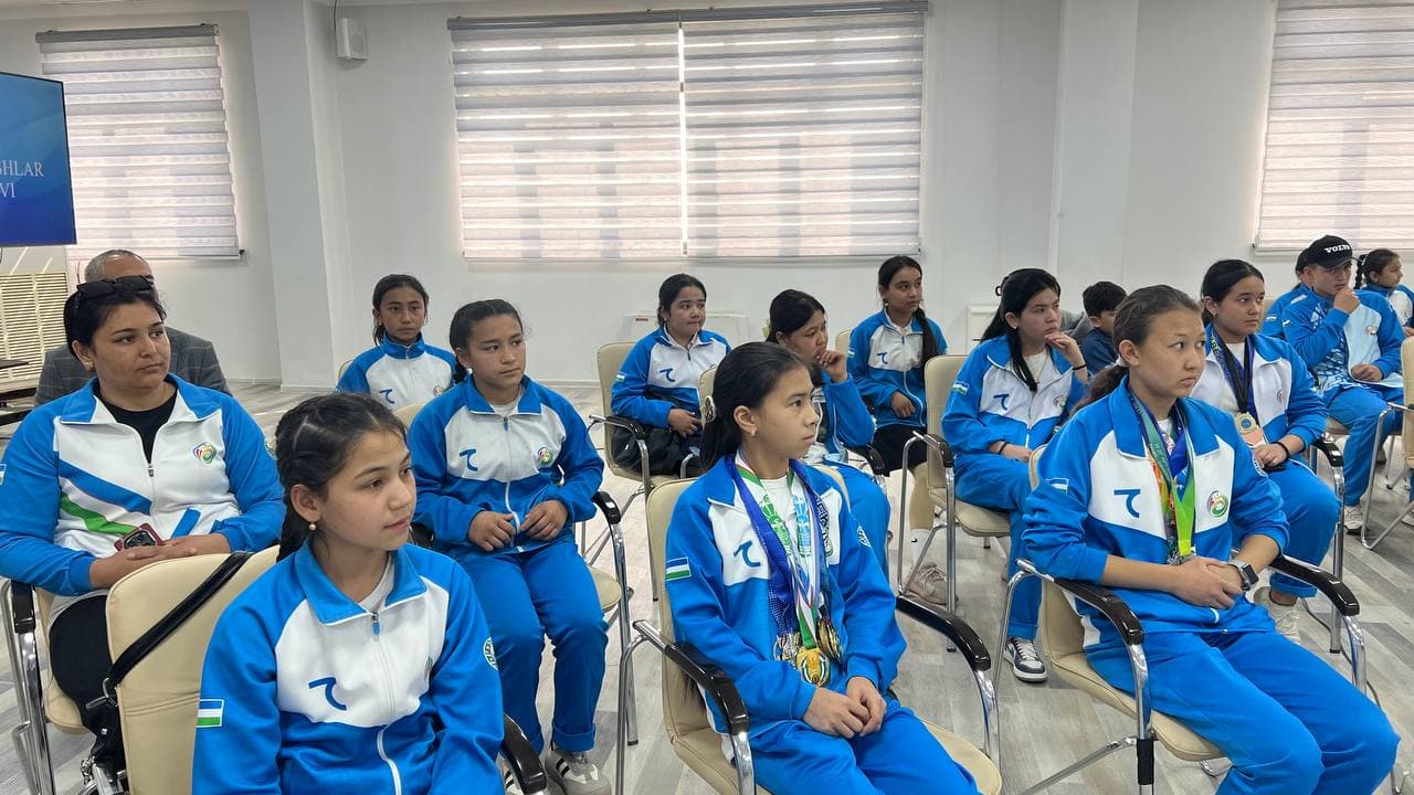 Ohangaron tumanida "Rahbar va yoshlar uchrashuvi" tadbiri o‘tkazildi