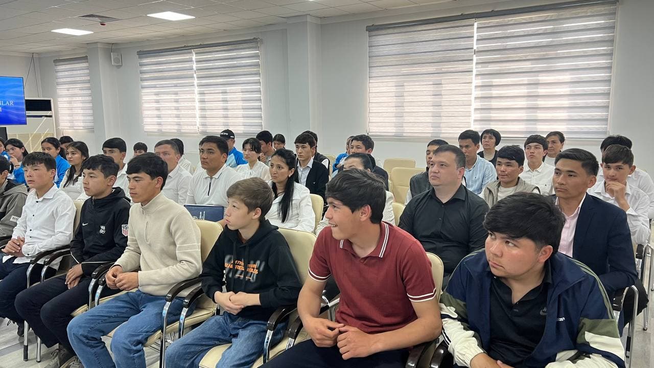 Ohangaron tumanida "Rahbar va yoshlar uchrashuvi" tadbiri o‘tkazildi