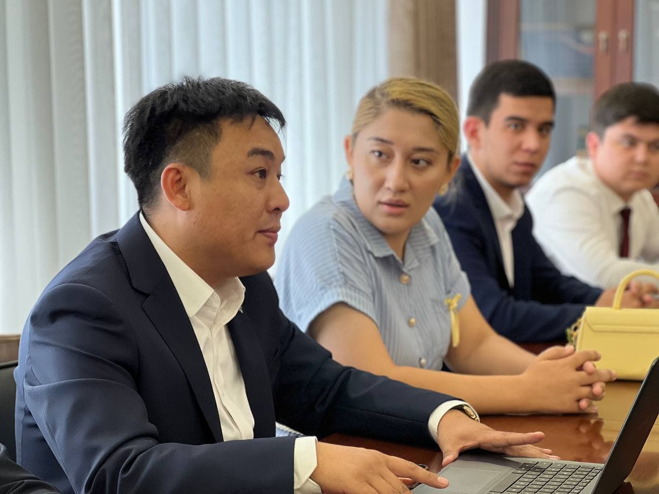 Ohangaron tumanida 30 million dollarlik investitsiya loyihasi muhokama qilindi