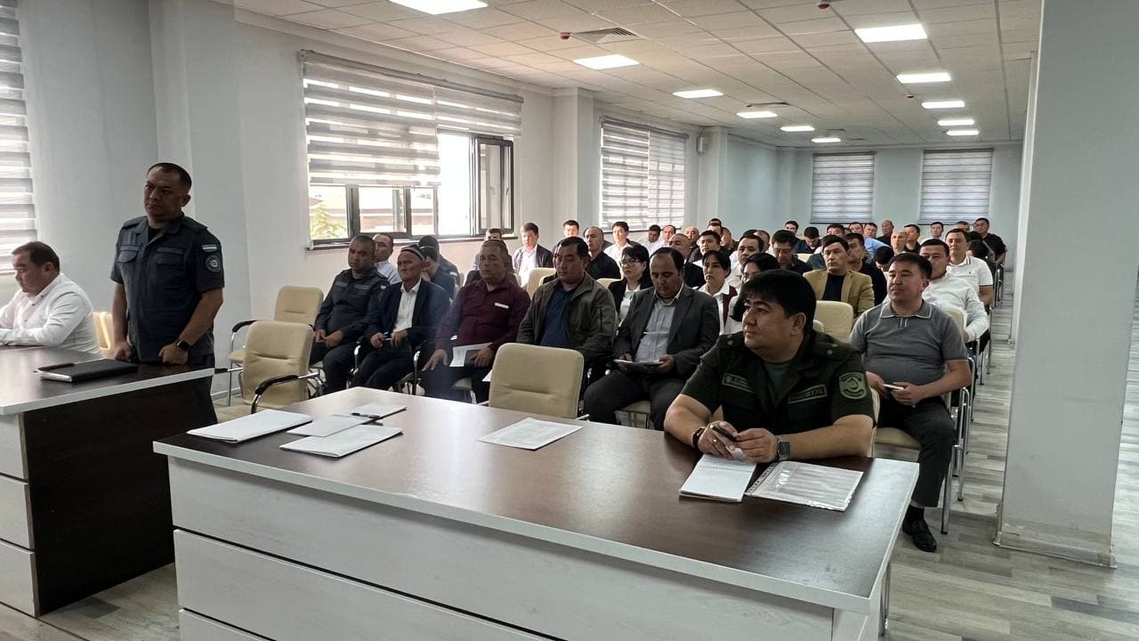 Ohangaron tumani hokimi Bahrom Norqobilov raisligida navbatdagi “Hokimlik soati” yig‘ilishi bo‘lib o‘tdi