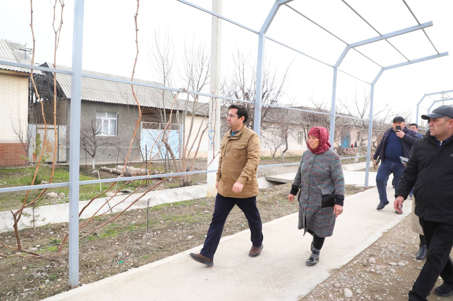 Fuqarolar murojaatlari markazda: “Parkent” mahallasida navbatdagi sayyor qabul o‘tkazildi