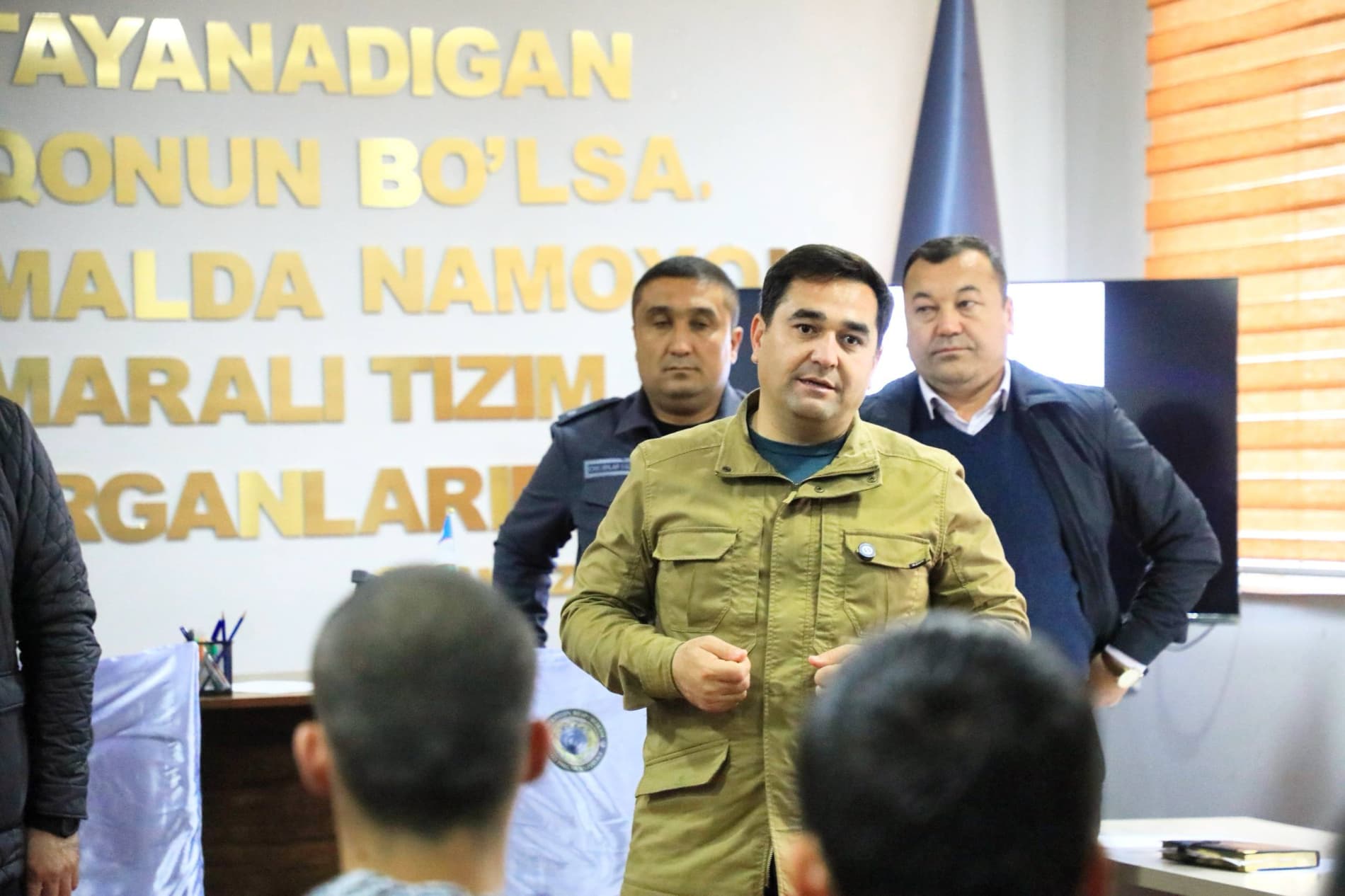 Yoshlar bilan ochiq muloqot – muammolar yechimiga amaliy qadam