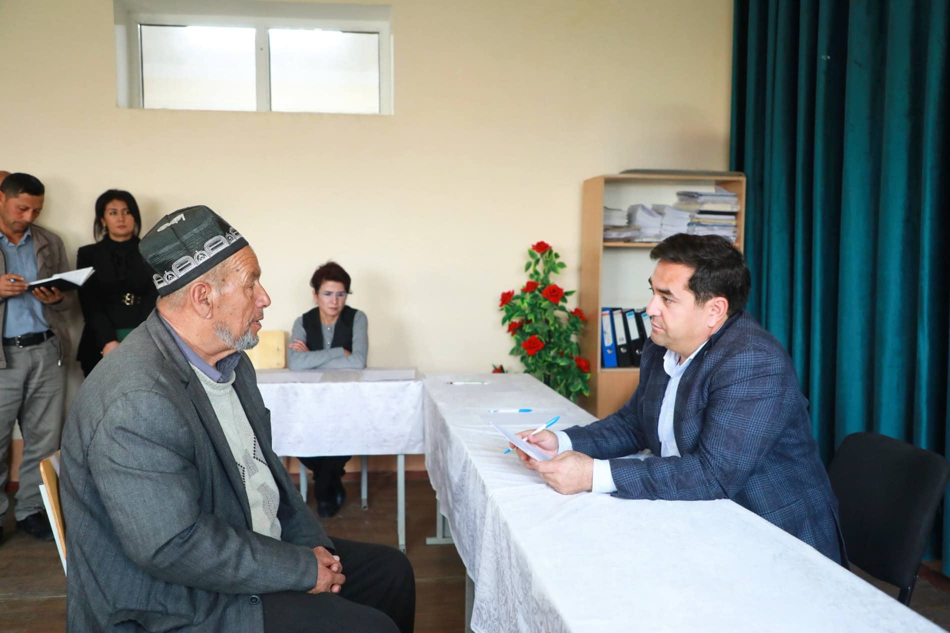 Dashtobodda sayyor qabul: murojaatlar amaliy yechim topmoqda