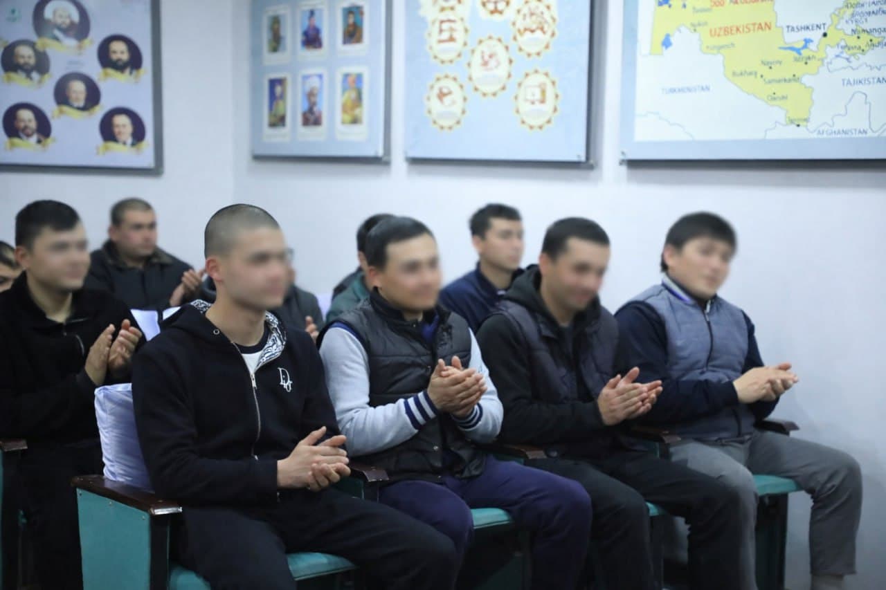 Yoshlar bilan ochiq muloqot – muammolar yechimiga amaliy qadam