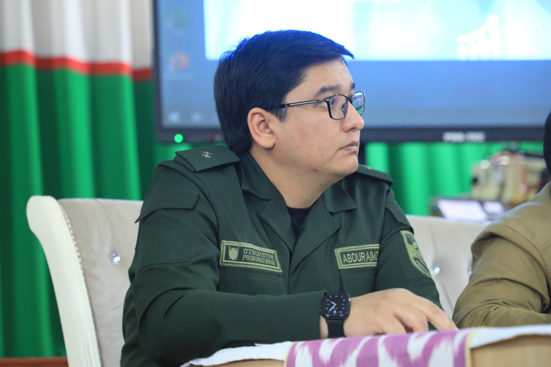 Payshanba – Yoshlar kuni: Hokim boshchiligida yoshlar bilan uchrashuv o'tkazildi.