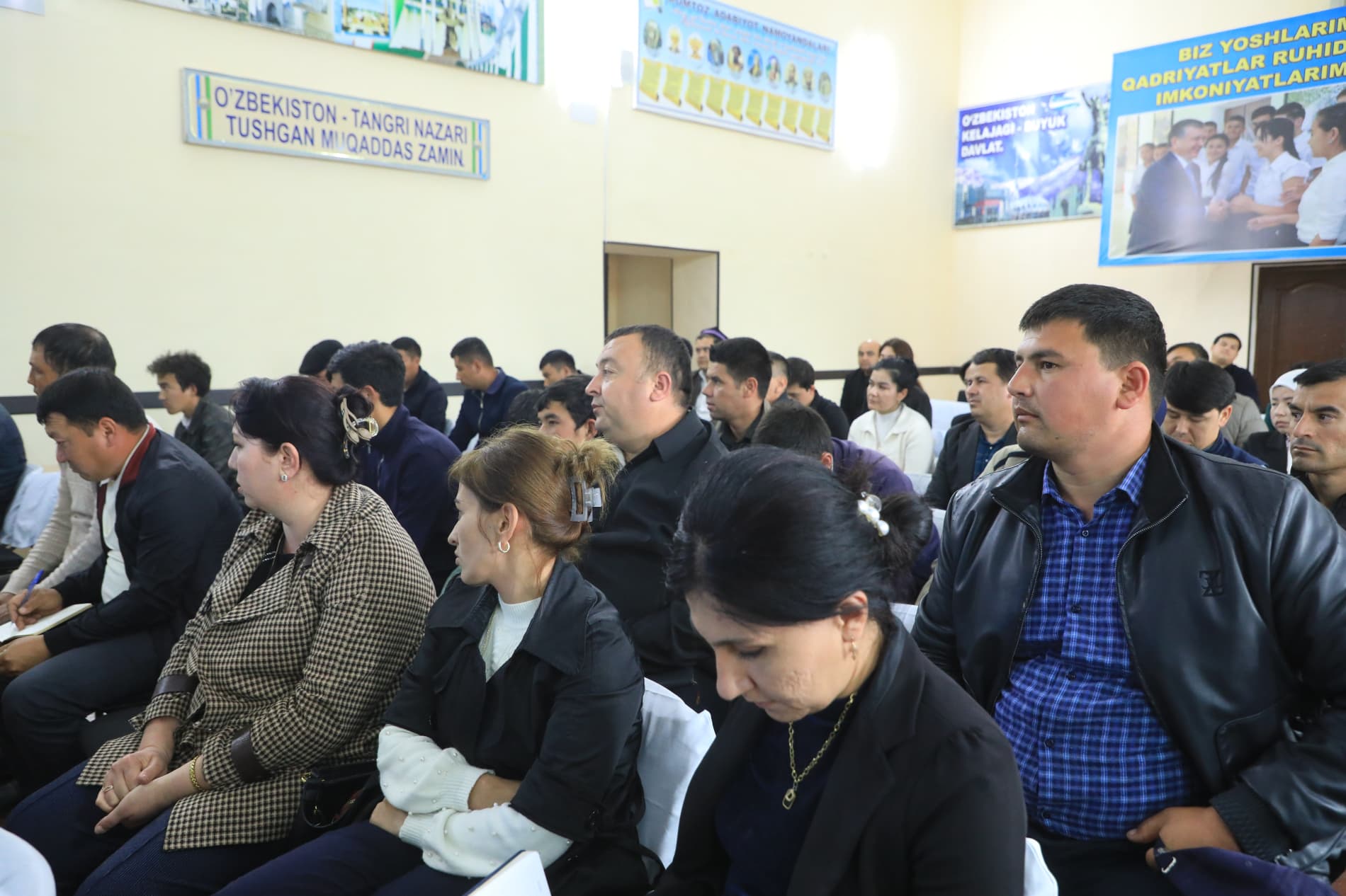 Payshanba – Yoshlar kuni: Hokim boshchiligida yoshlar bilan uchrashuv o'tkazildi.