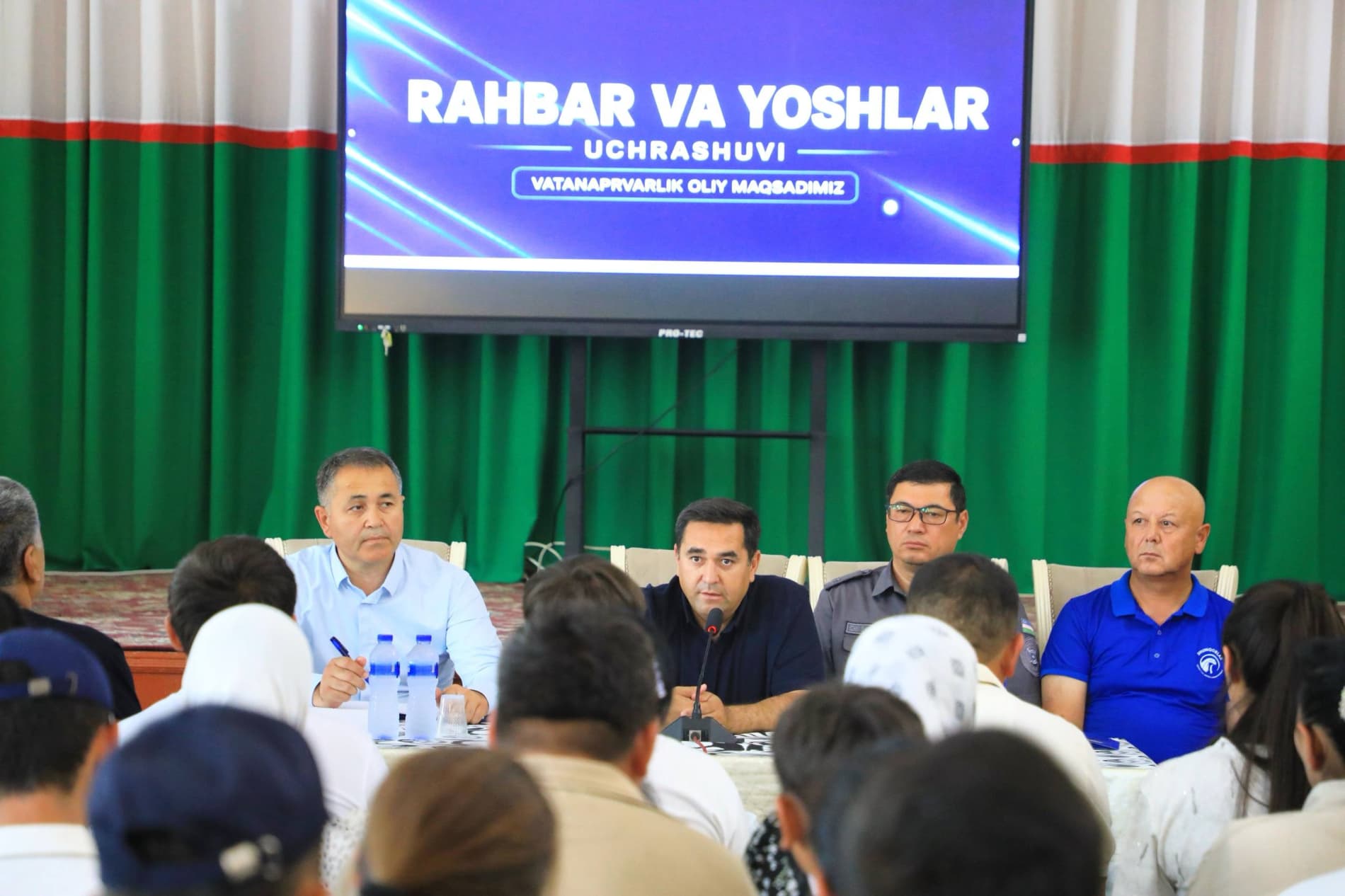 Bo‘ka tumanida yoshlar bilan ochiq muloqot o‘tkazildi