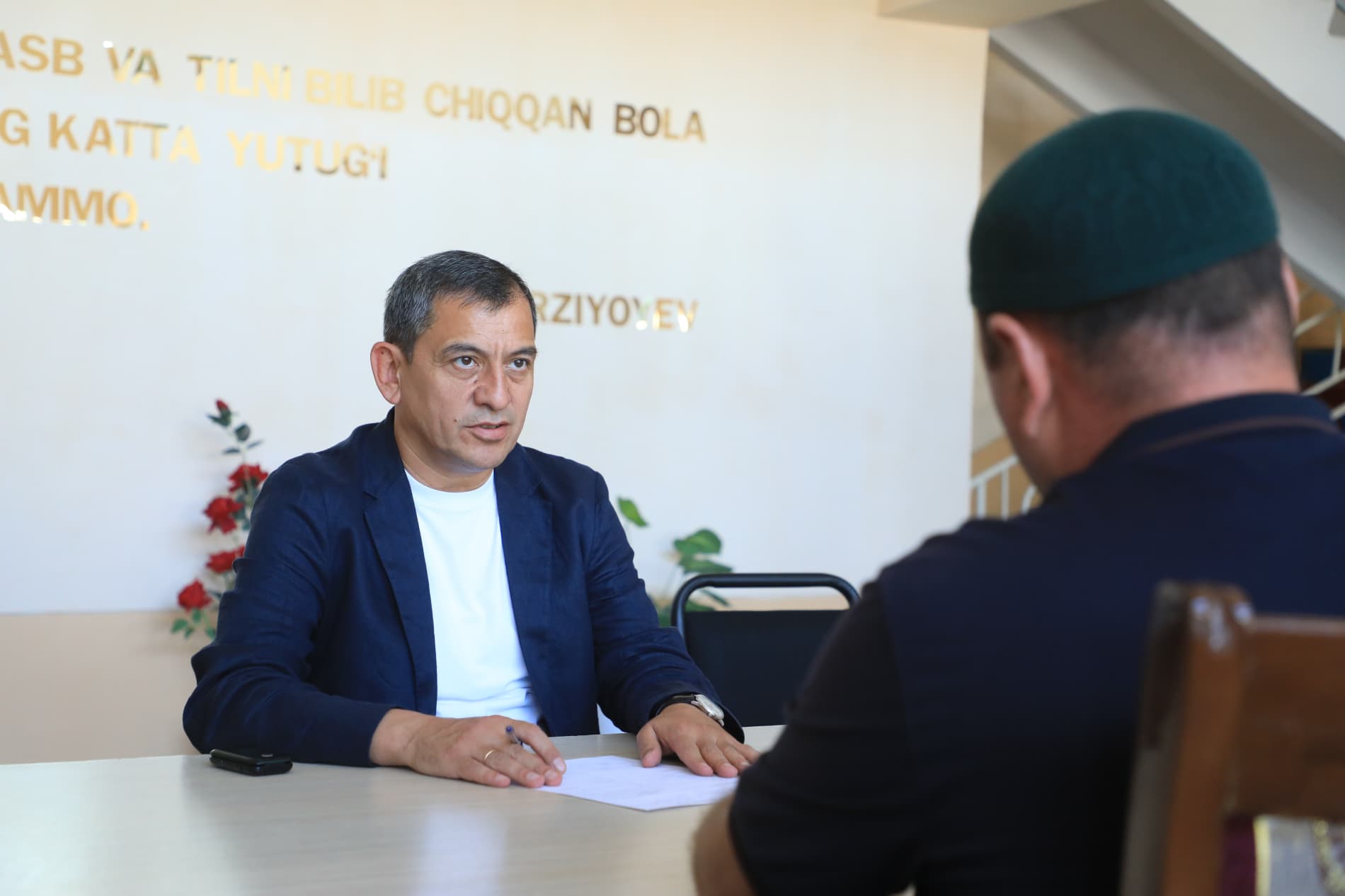 Янги туман ҳокимининг илк қабули: мурожаатлар тингланди, вазифалар белгиланди