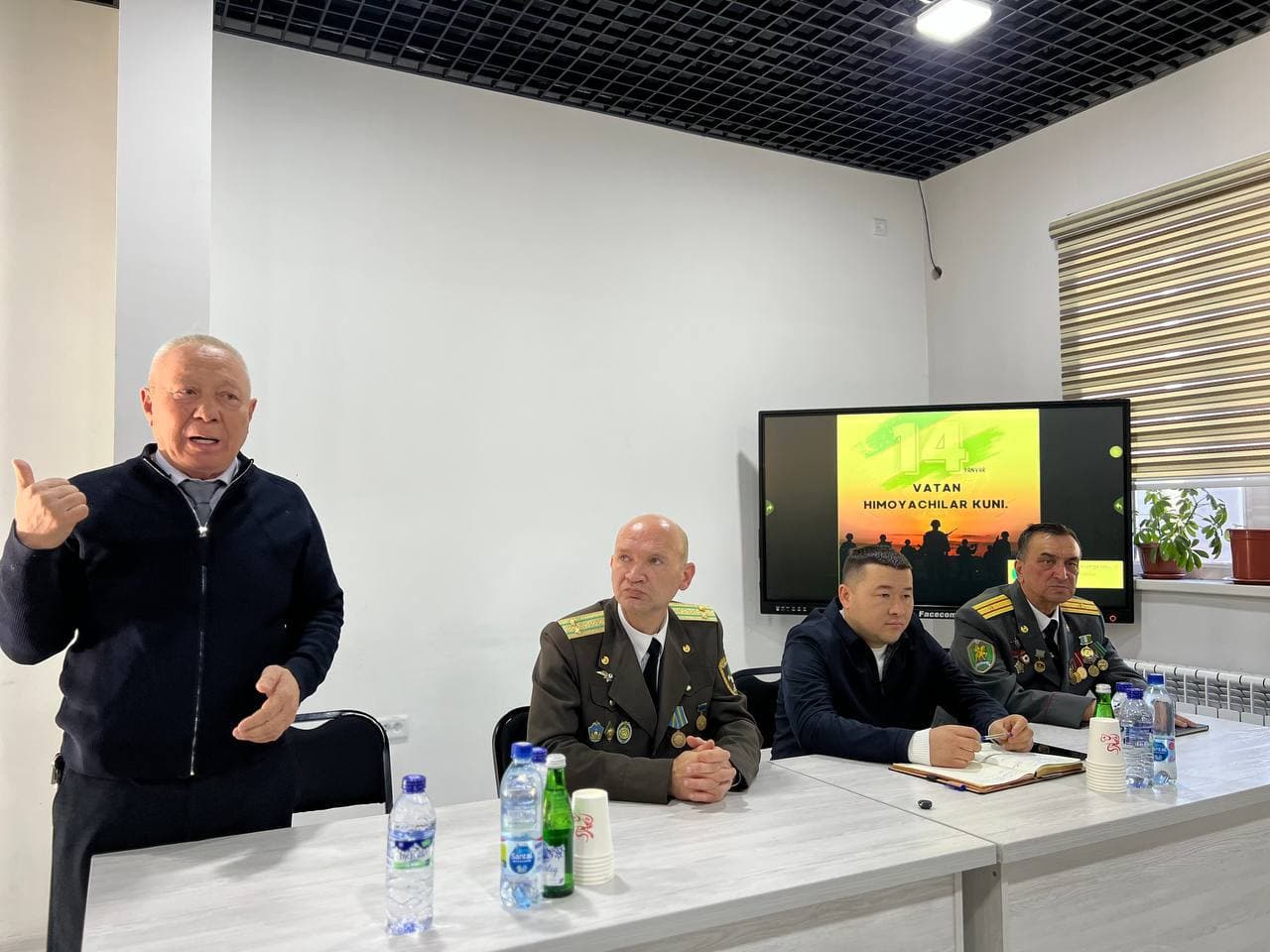 Раҳбар ва ёшлар учрашуви!