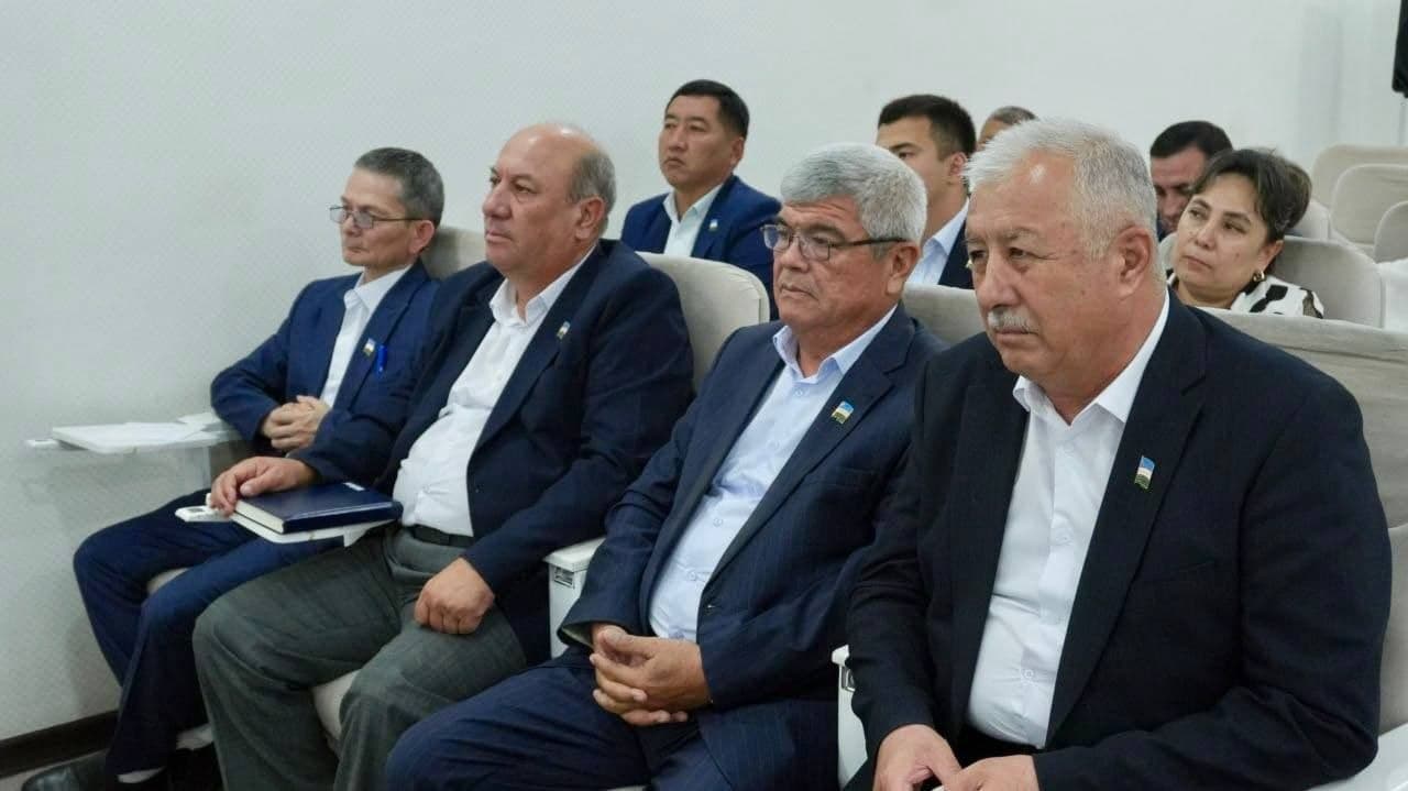 Barhayot Meliyev Olmaliq shahar Kengashi deputati sifatida rasman tasdiqlandi