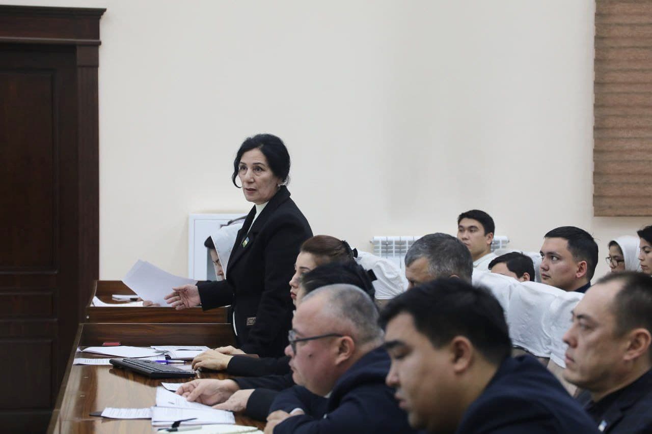 Yettinchi chaqiriq Xalq deputatlari Yangiyo‘l shahar Kengashining o‘n to‘qqizinchi sessiyasi bo‘lib o‘tdi