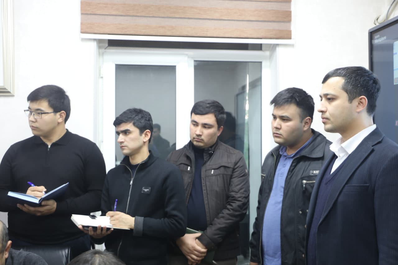 Hafta davomida bajarilgan ishlar atroflicha muhokama qilindi