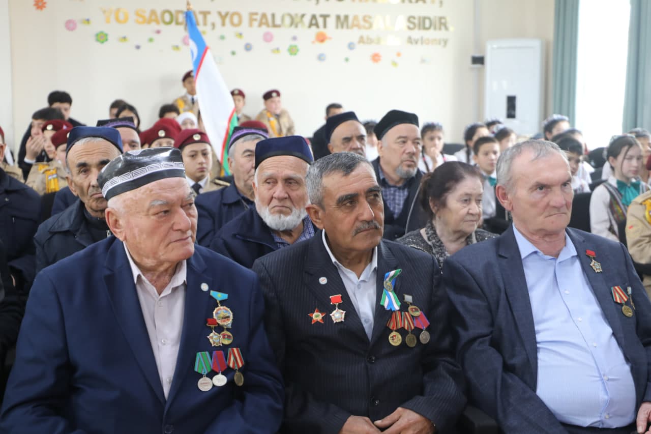 "Yangi O‘zbekistonning ibratli oilasi" shiori ostida "Qo‘sha-qarish saodati" mavzusida "Uch avlod uchrashuvi" tadbiri bo‘lib o‘tdi