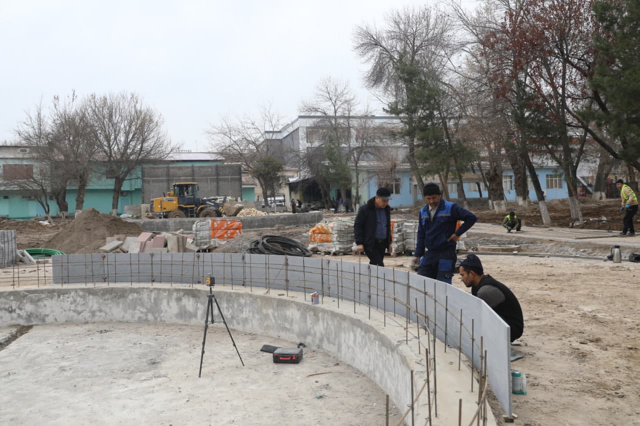 “Alisher Navoiy gulshani” istirohat bog‘i zamonaviy ko‘rinishga keltirilmoqda