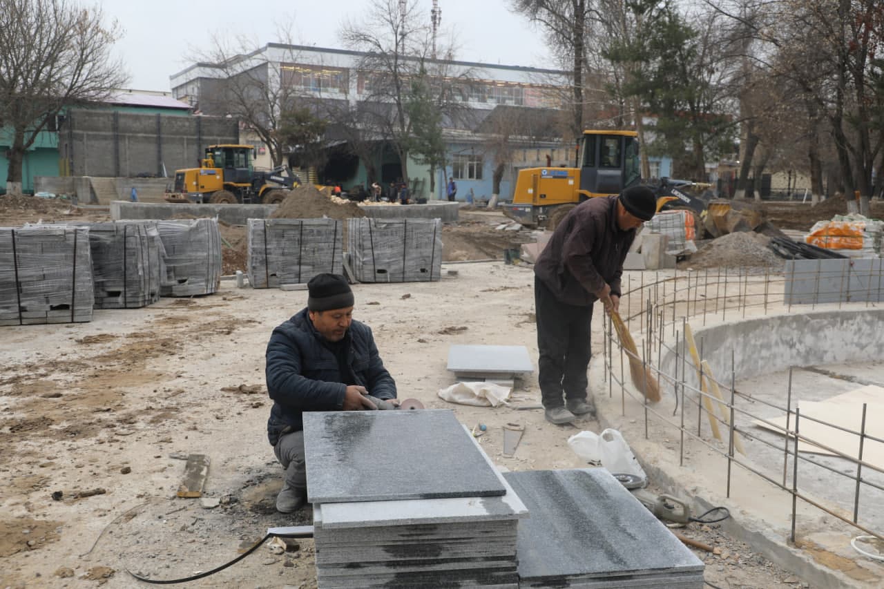 “Alisher Navoiy gulshani” istirohat bog‘i zamonaviy ko‘rinishga keltirilmoqda