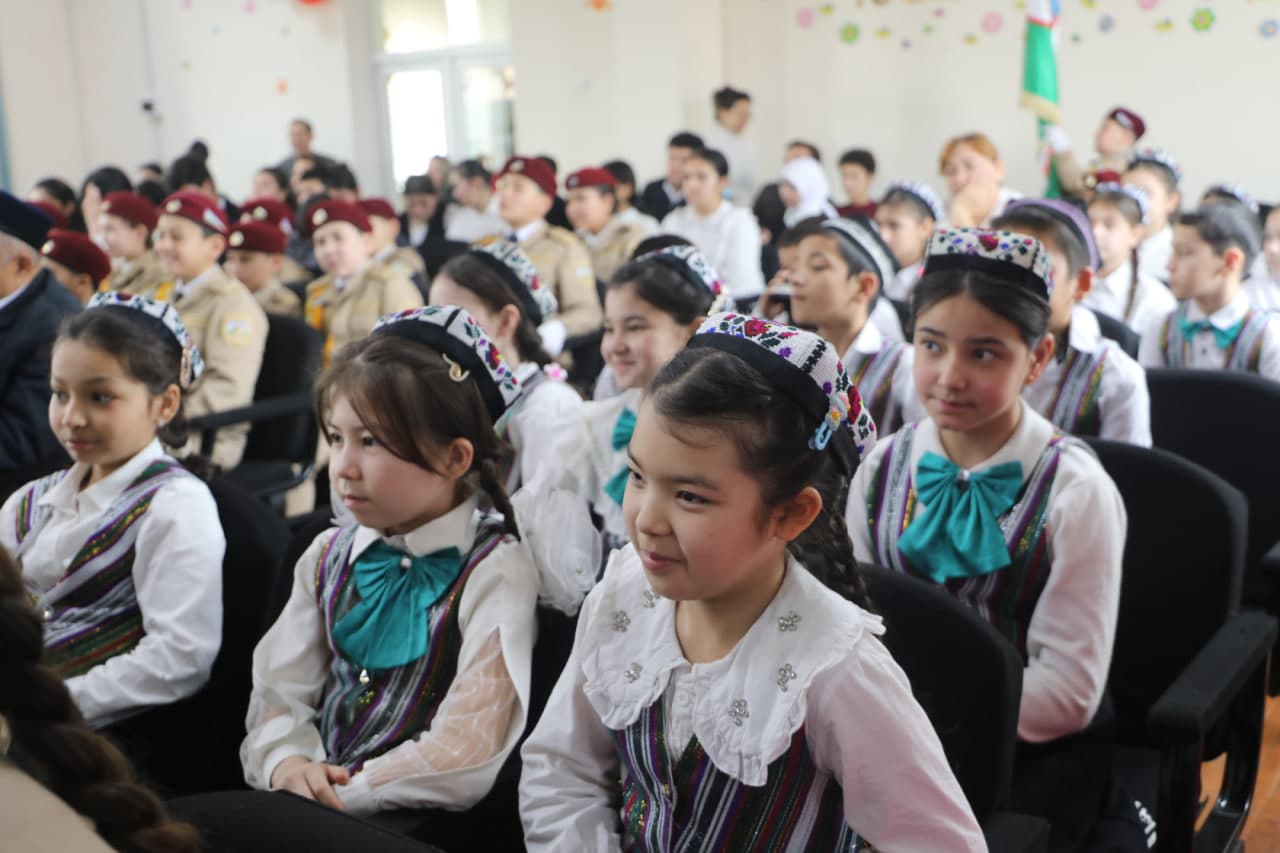 "Yangi O‘zbekistonning ibratli oilasi" shiori ostida "Qo‘sha-qarish saodati" mavzusida "Uch avlod uchrashuvi" tadbiri bo‘lib o‘tdi