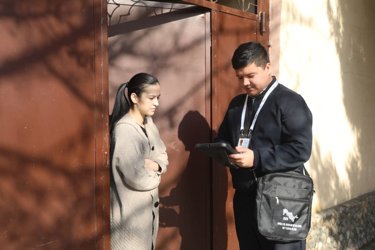 Yangiyo‘l shahrida “Aholi va qishloq xo‘jaligini ro‘yxatga olish” tadbirining ikkinchi bosqichidan fotolavhalar