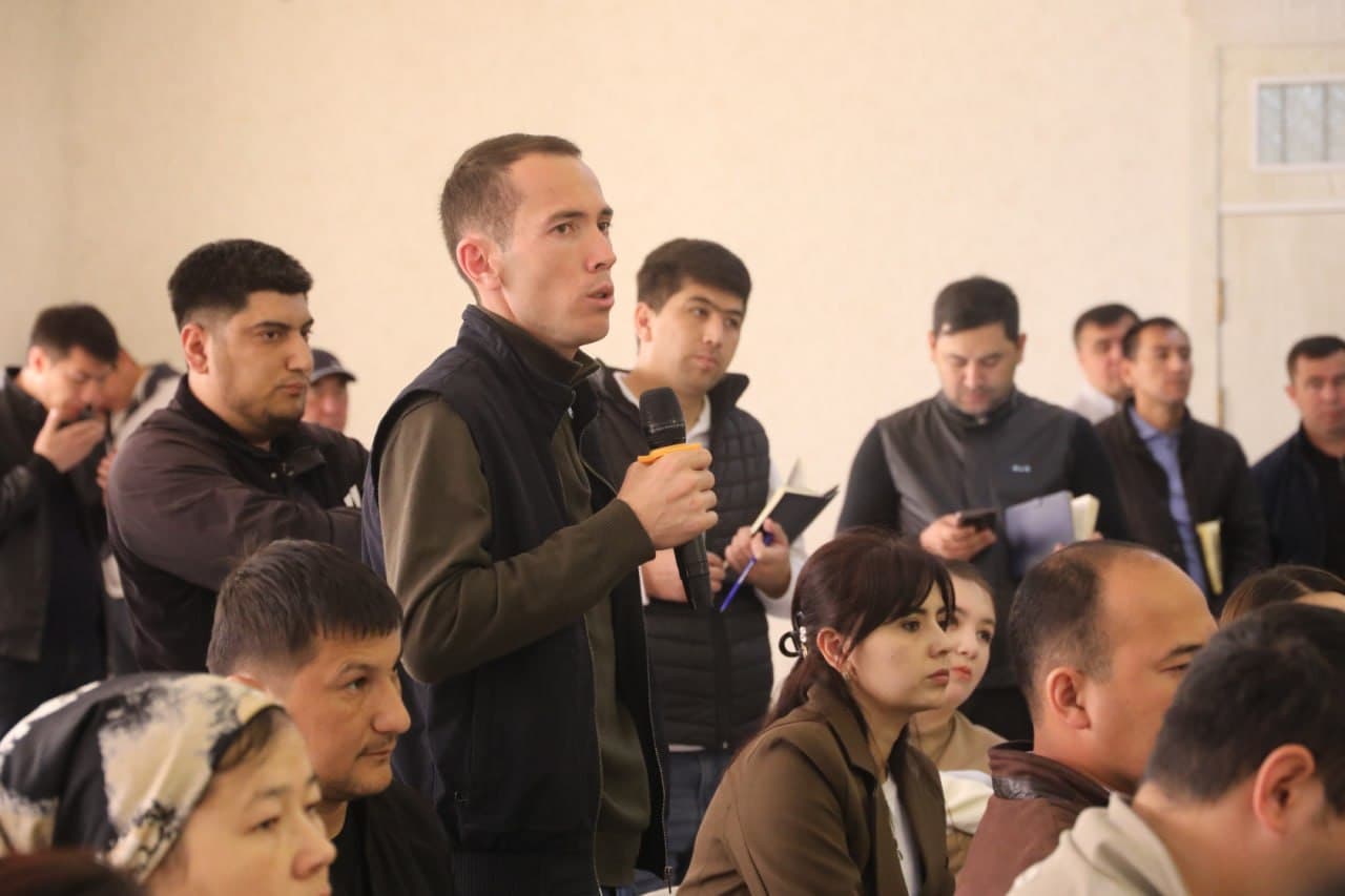 “РАҲБАР ВА ЁШЛАР УЧРАШУВИ” ДОИМИЙ МУЛОҚОТ МАЙДОНИГА АЙЛАНМОҚДА