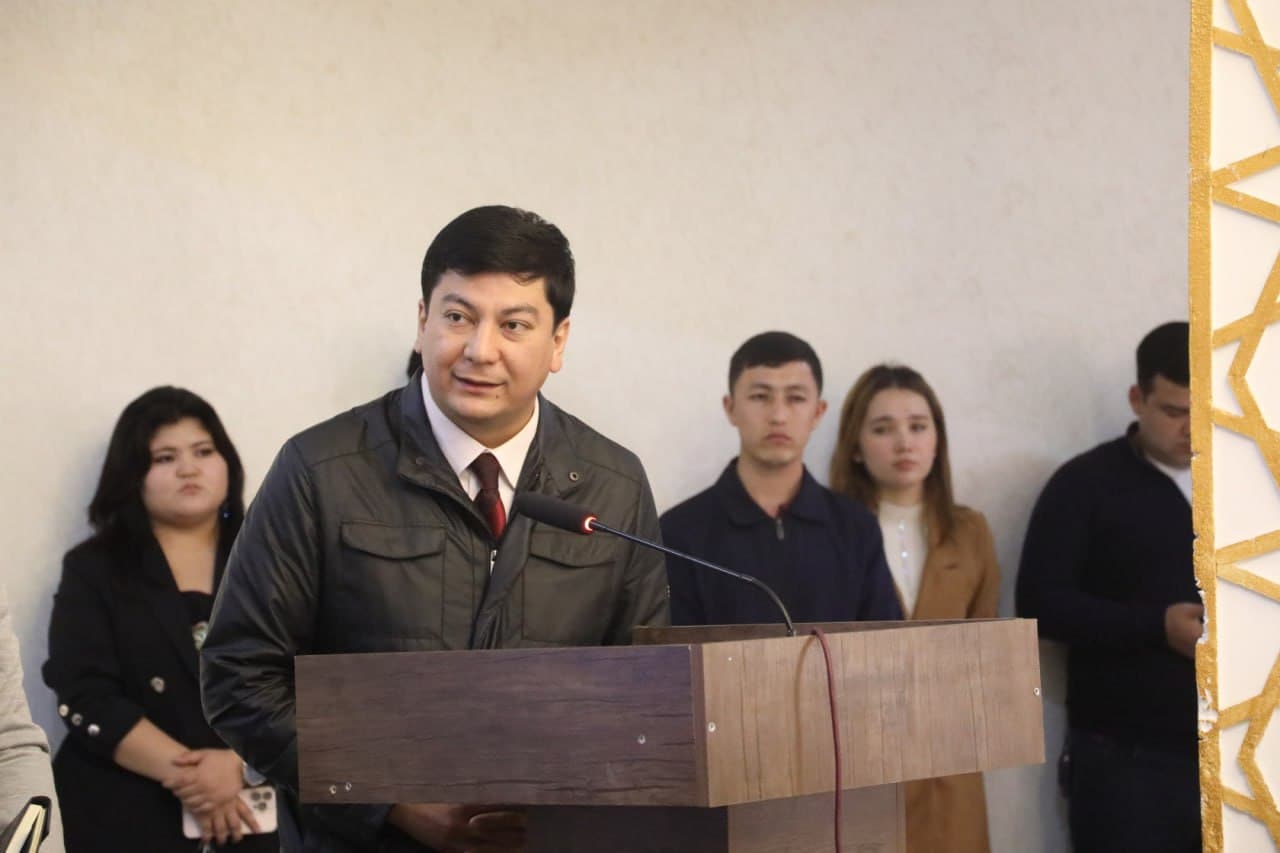“РАҲБАР ВА ЁШЛАР УЧРАШУВИ” ДОИМИЙ МУЛОҚОТ МАЙДОНИГА АЙЛАНМОҚДА