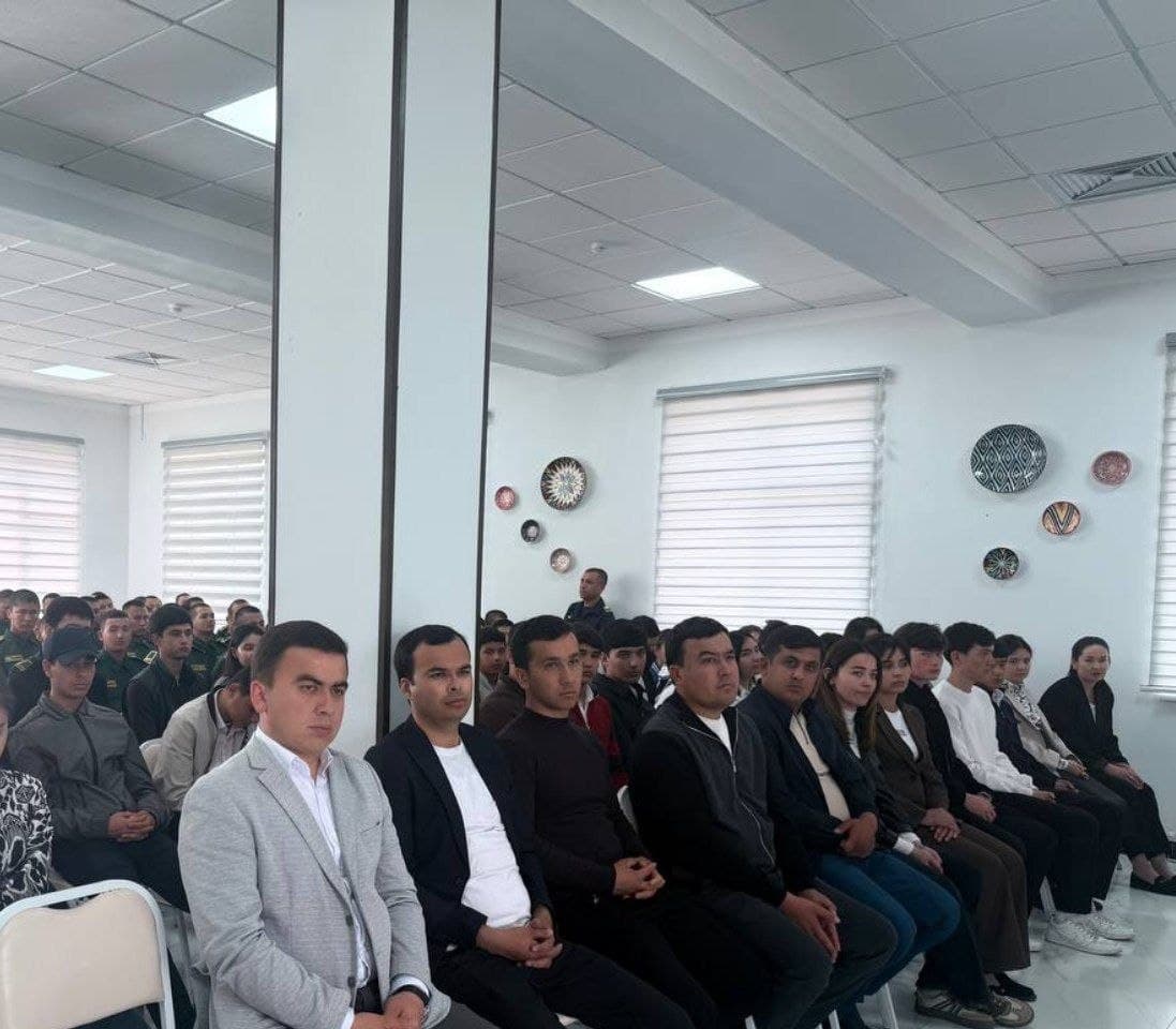 “Rahbar va yoshlar uchrashuvi” doirasida harbiy qismda ochiq muloqot tashkil etildi