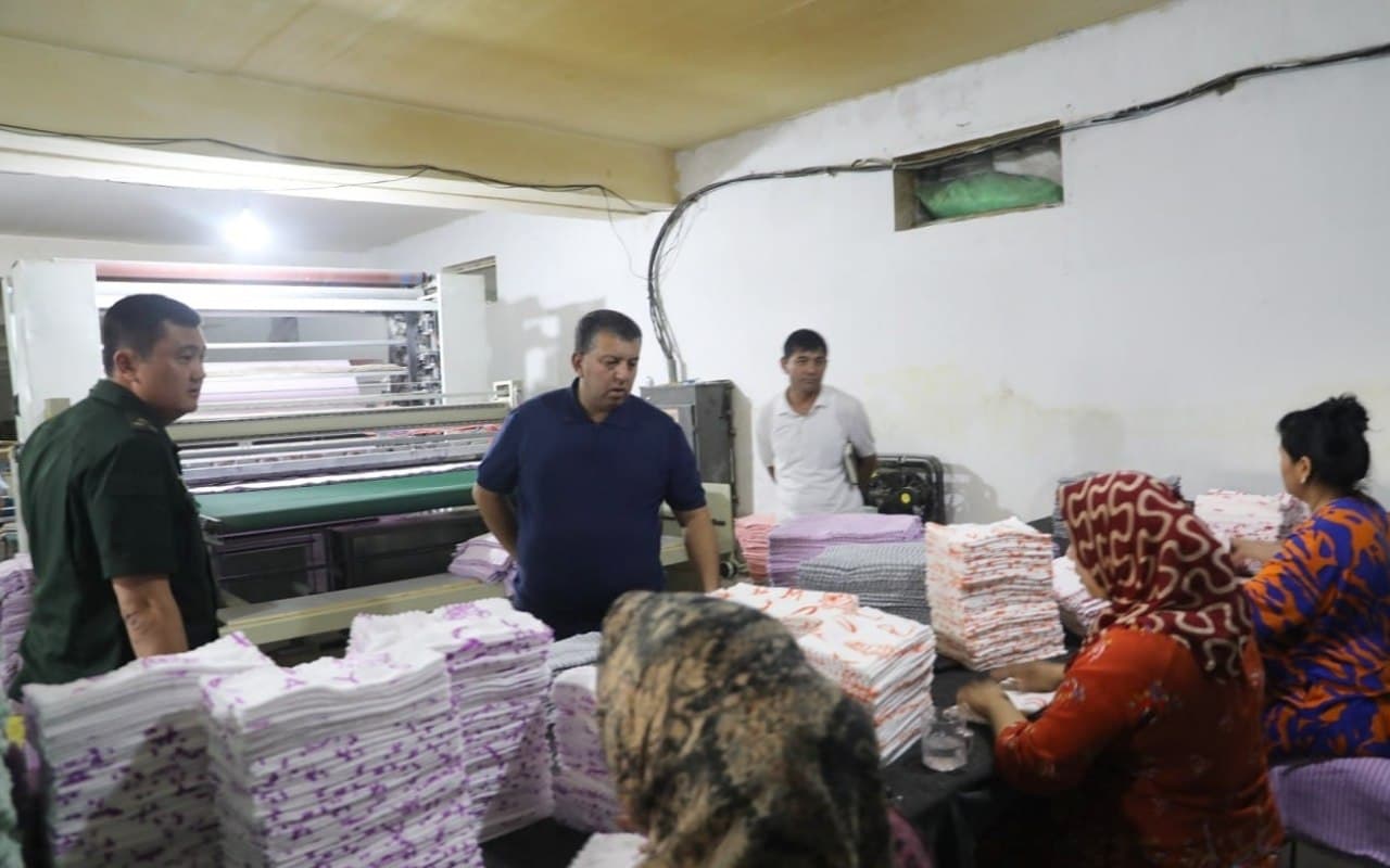 Ishlab chiqarish, bandlik va tadbirkorlik masalalari muhokama qilindi