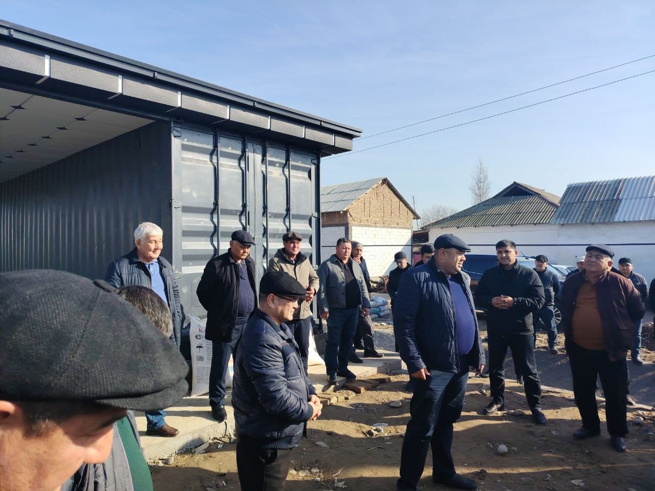 Оққўрғон тумани ғалла майдонларида қишки парвариш тадбирларига бағишланган амалий семинар ўтказилди