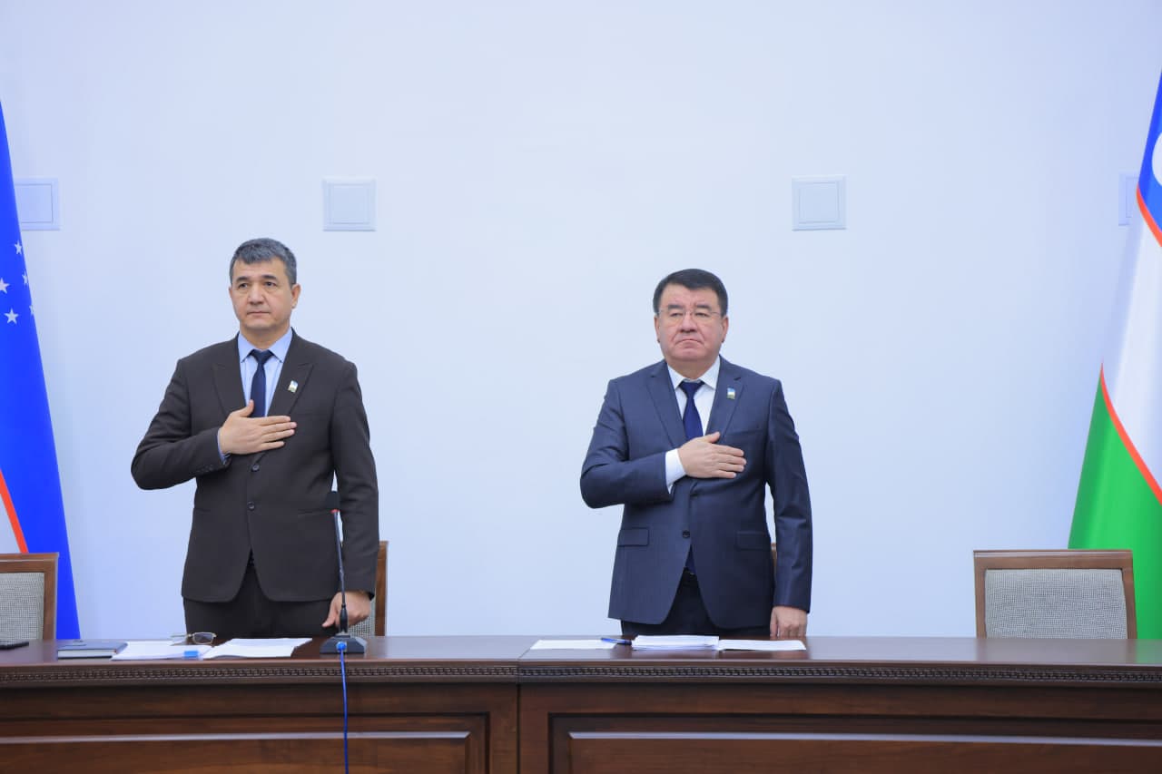 Xalq deputatlari Oqqo'rg'on tumani Kengashining ettinchi chaqiriq yigirma to'qqizinchi sessiyasi bo'lib o'tdi