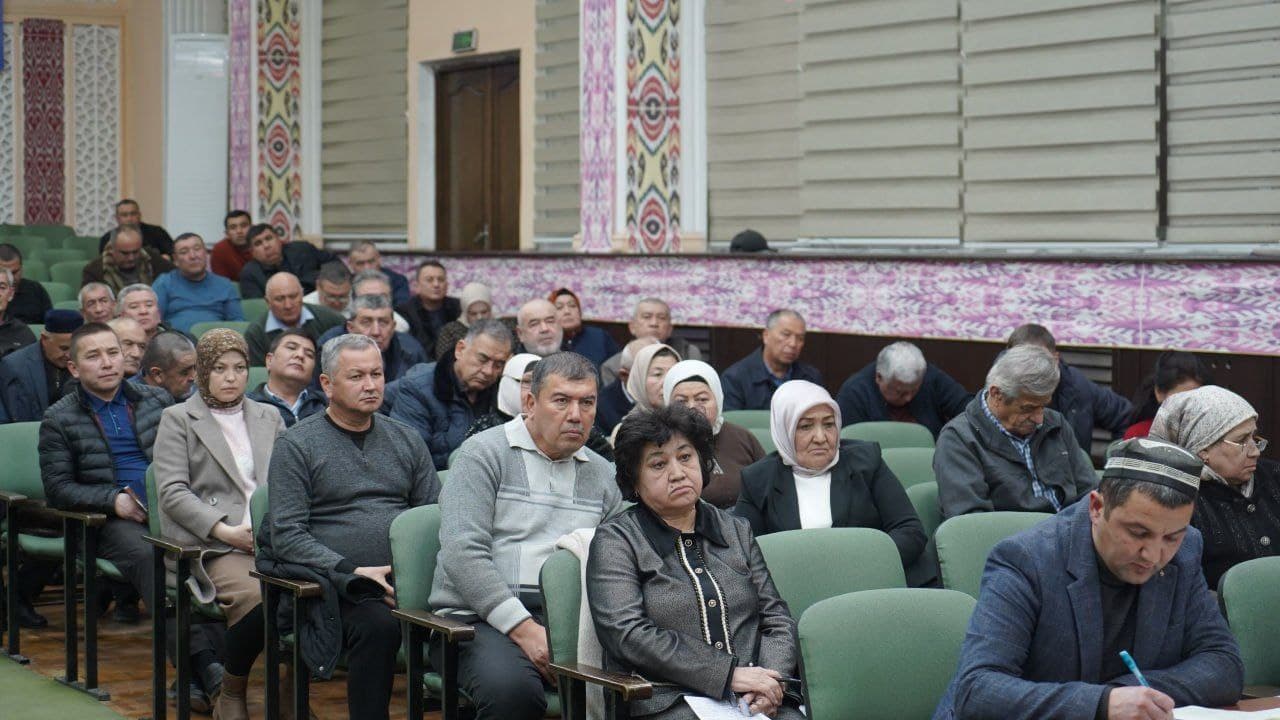 Zangiota tumani majlislar zalida tuman hokimi Erkin Rustamov boshchiligida “Hokimlik soati” bo‘lib o‘tdi.