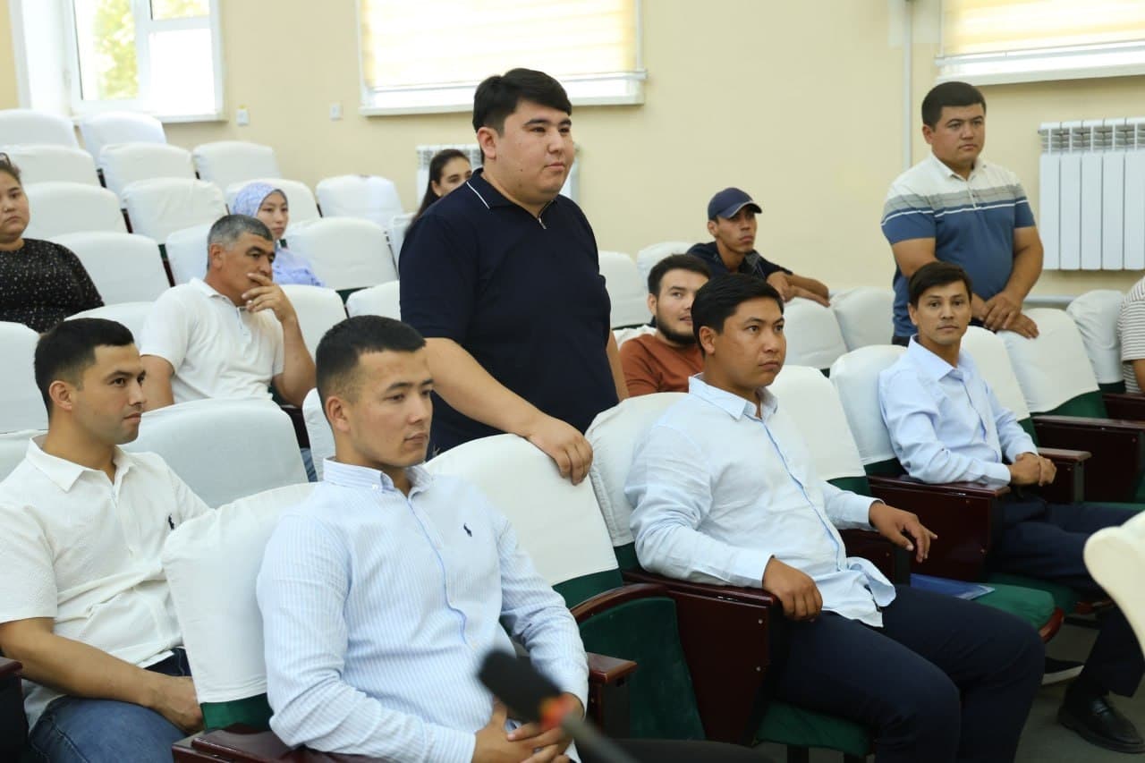 Oliy ta’lim bitiruvchilarining bandligini ta’minlash masalalari muhokama qilindi