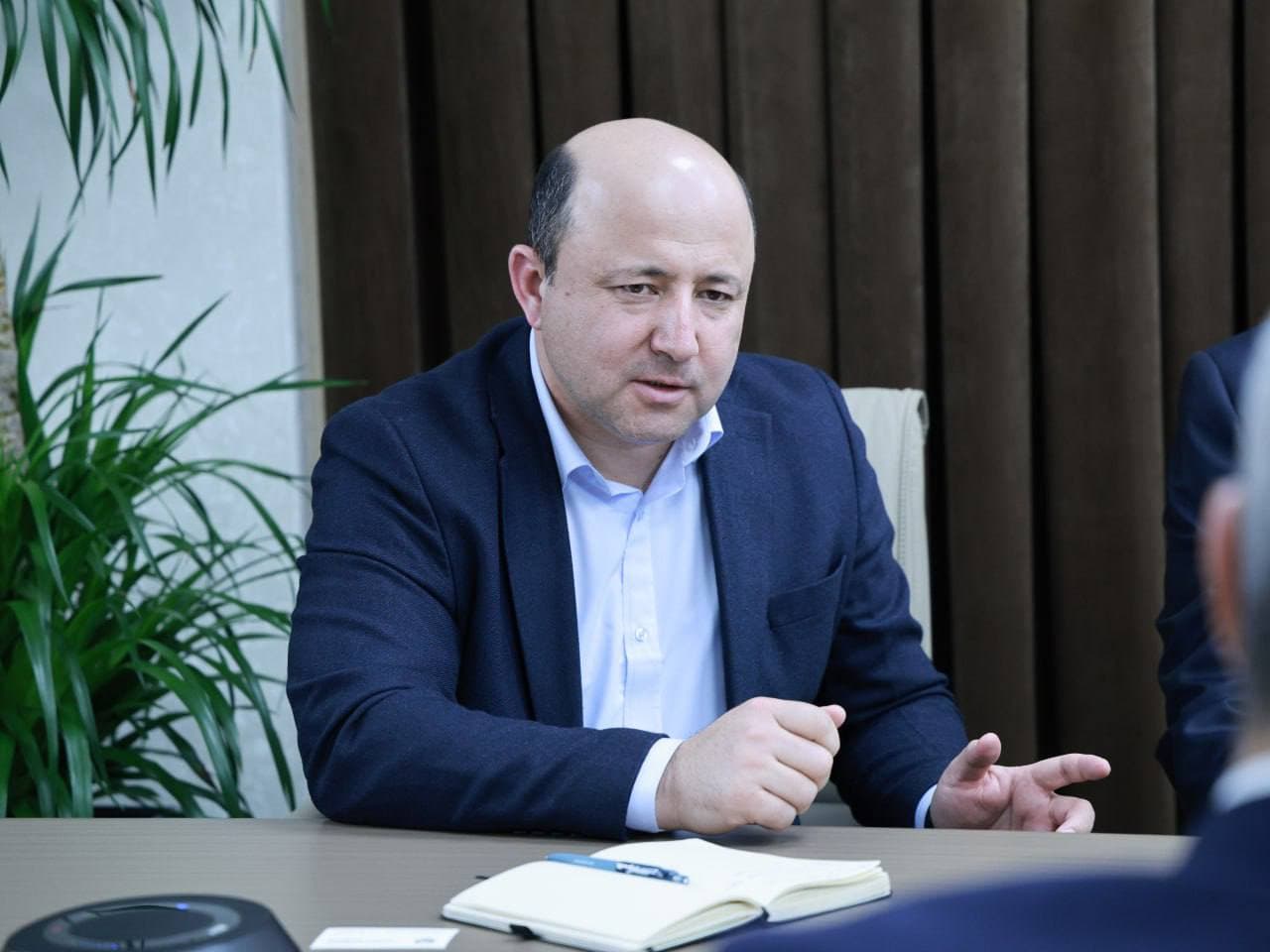 Обсуждено сотрудничество с Германией в сфере легкой промышленности