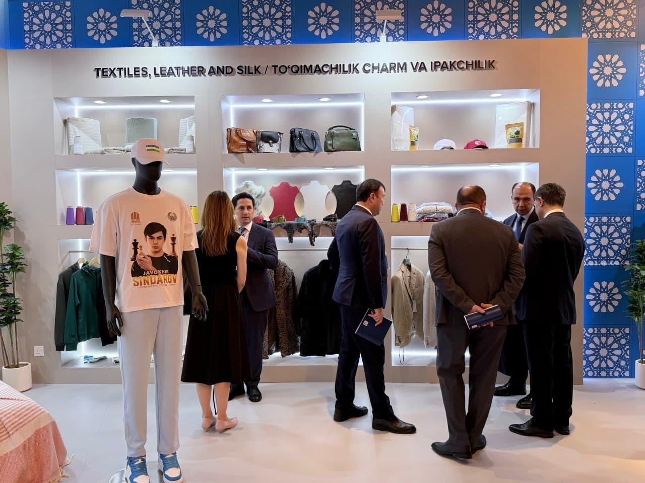 An exhibition of national products was organized within the framework of the Uzbekistan–Hong Kong Economic Forum