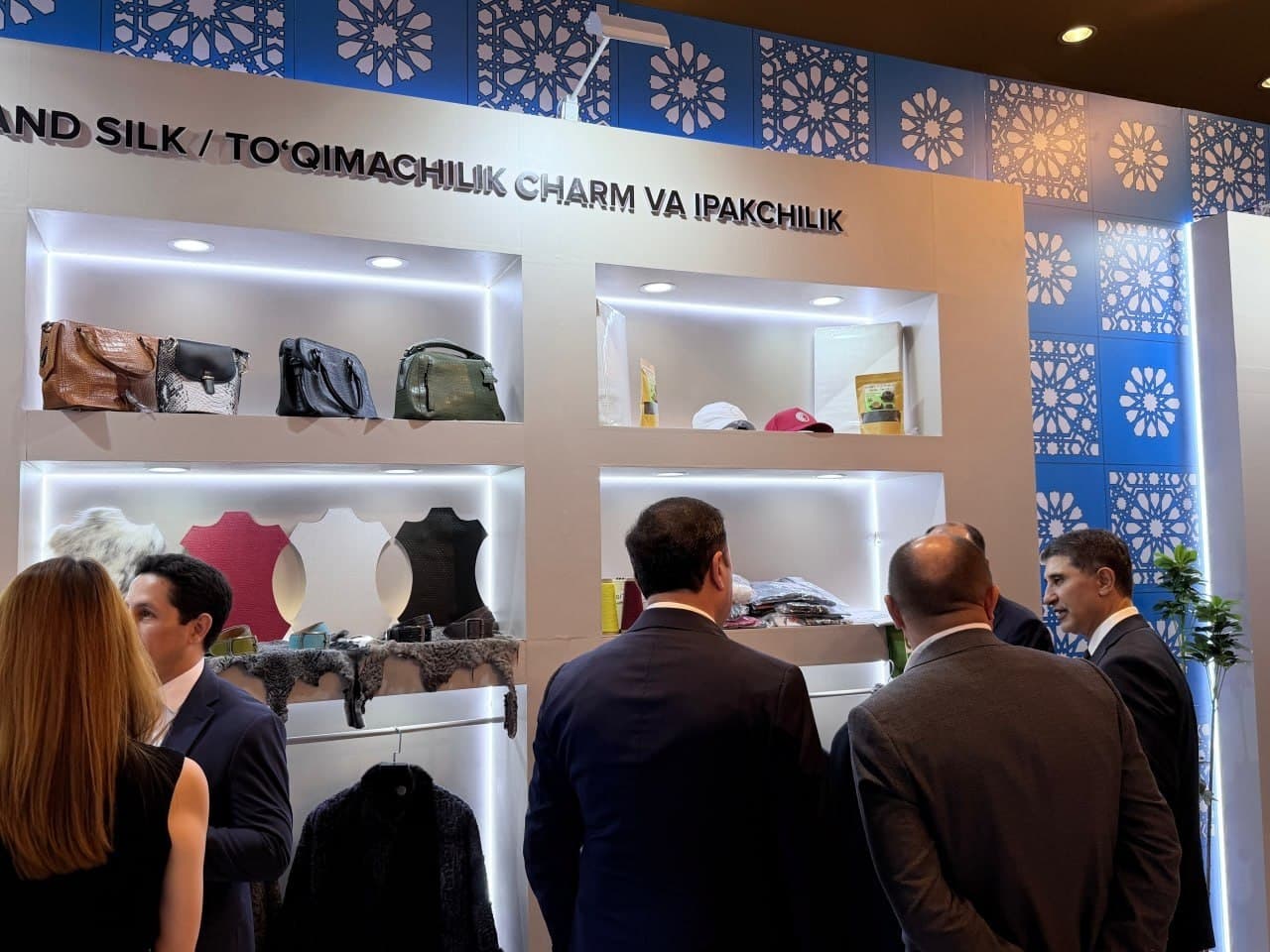 An exhibition of national products was organized within the framework of the Uzbekistan–Hong Kong Economic Forum