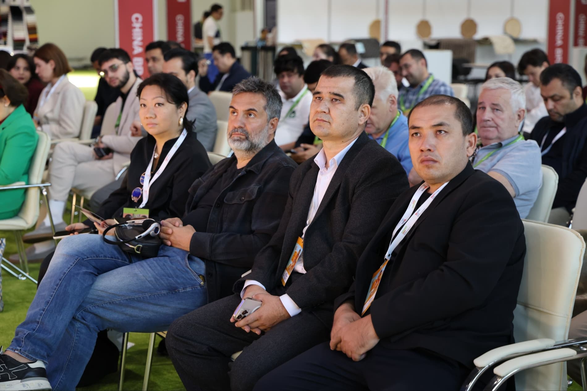 A meeting was held with representatives of the business communities of Uzbekistan and Poland on the topic of “Promoting Uzbek Textile Products to the European Market.”