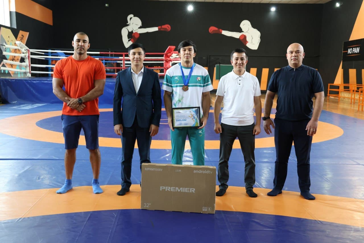 Payshanba — rahbar va yoshlar kuni: Sportchi yoshlar e’tiborda!