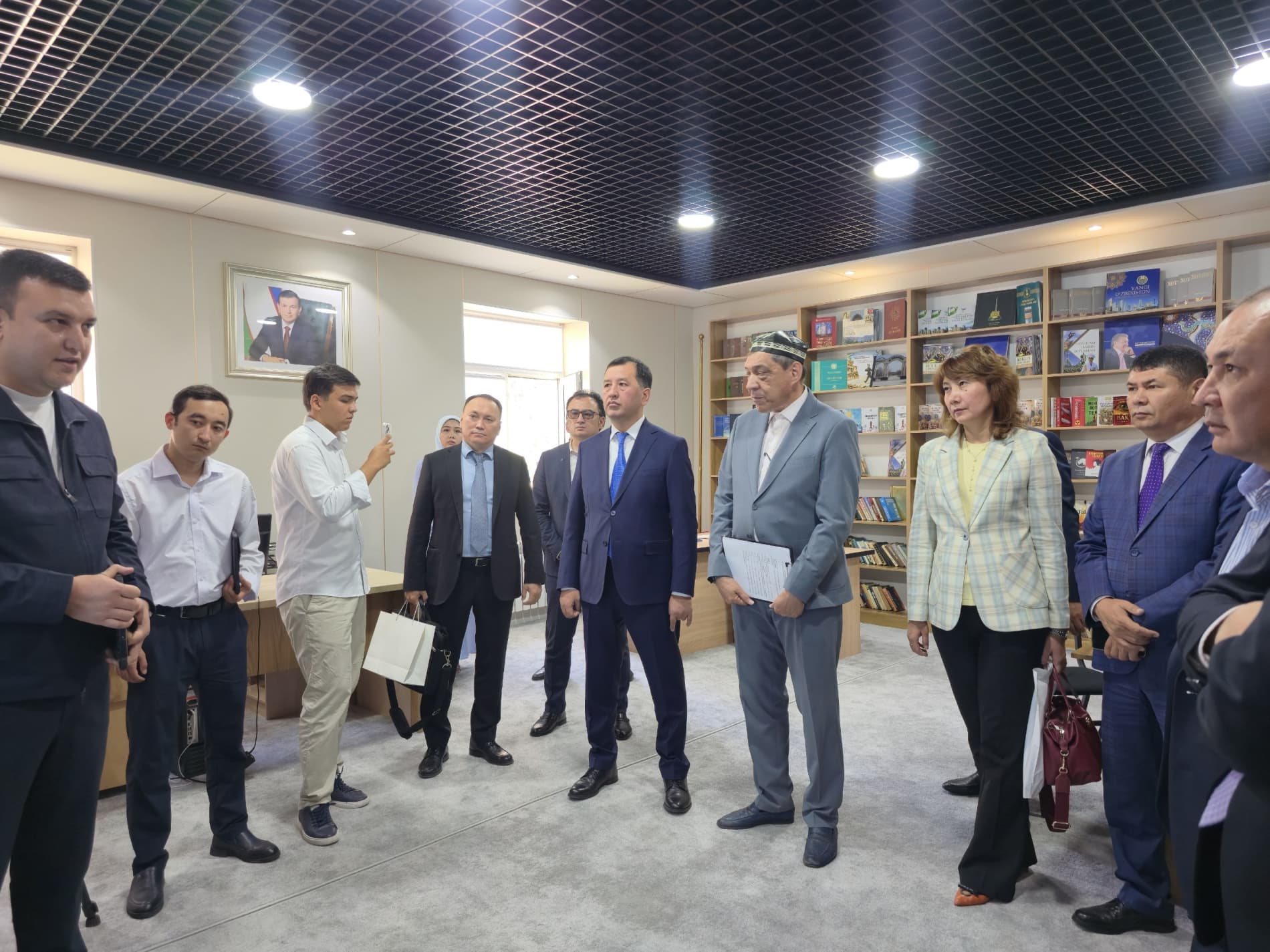 Sergeli tumanining "O‘zgarish" mahallasiga Qozog‘iston Respublikasidan delegatsiya tashrif buyurdi.