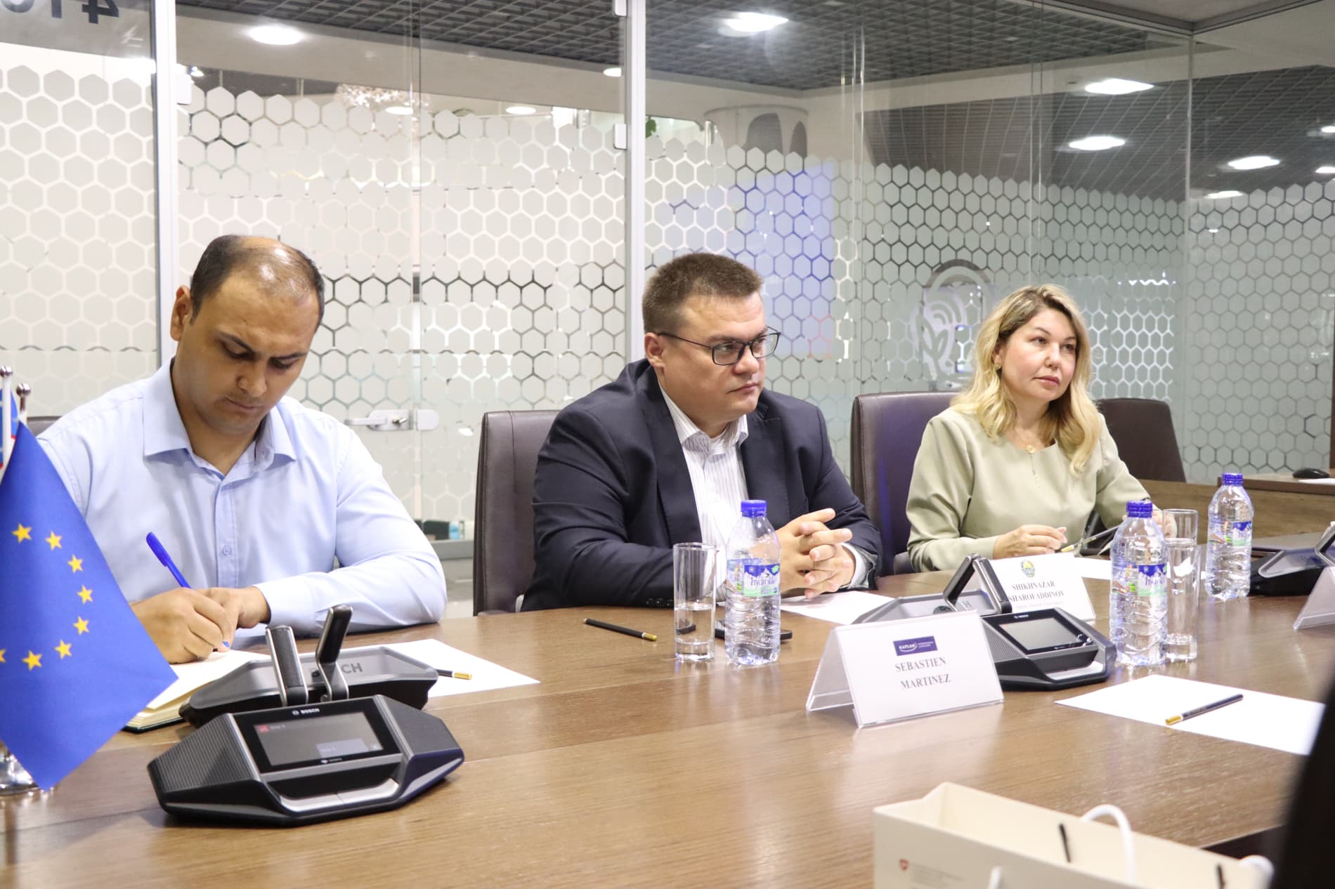 ESP (English for Specific Purposes) Programs to Be Introduced in Technical Colleges