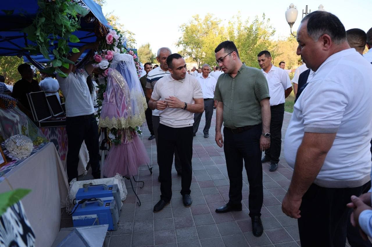 More Than 1,100 Graduates Participate in Job Fair in Khorezm