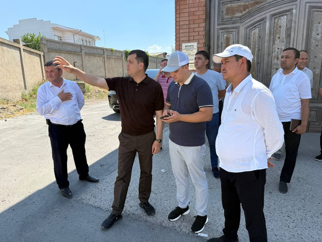 РЕЗУЛЬТАТ ВЫЕЗДНОГО ПРИЁМА: ХОКИМ ИЗУЧИЛ ПРОБЛЕМЫ НАСЕЛЕНИЯ НА МЕСТЕ