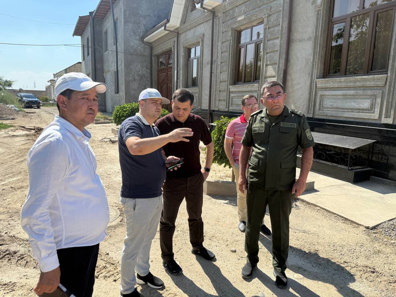 РЕЗУЛЬТАТ ВЫЕЗДНОГО ПРИЁМА: ХОКИМ ИЗУЧИЛ ПРОБЛЕМЫ НАСЕЛЕНИЯ НА МЕСТЕ