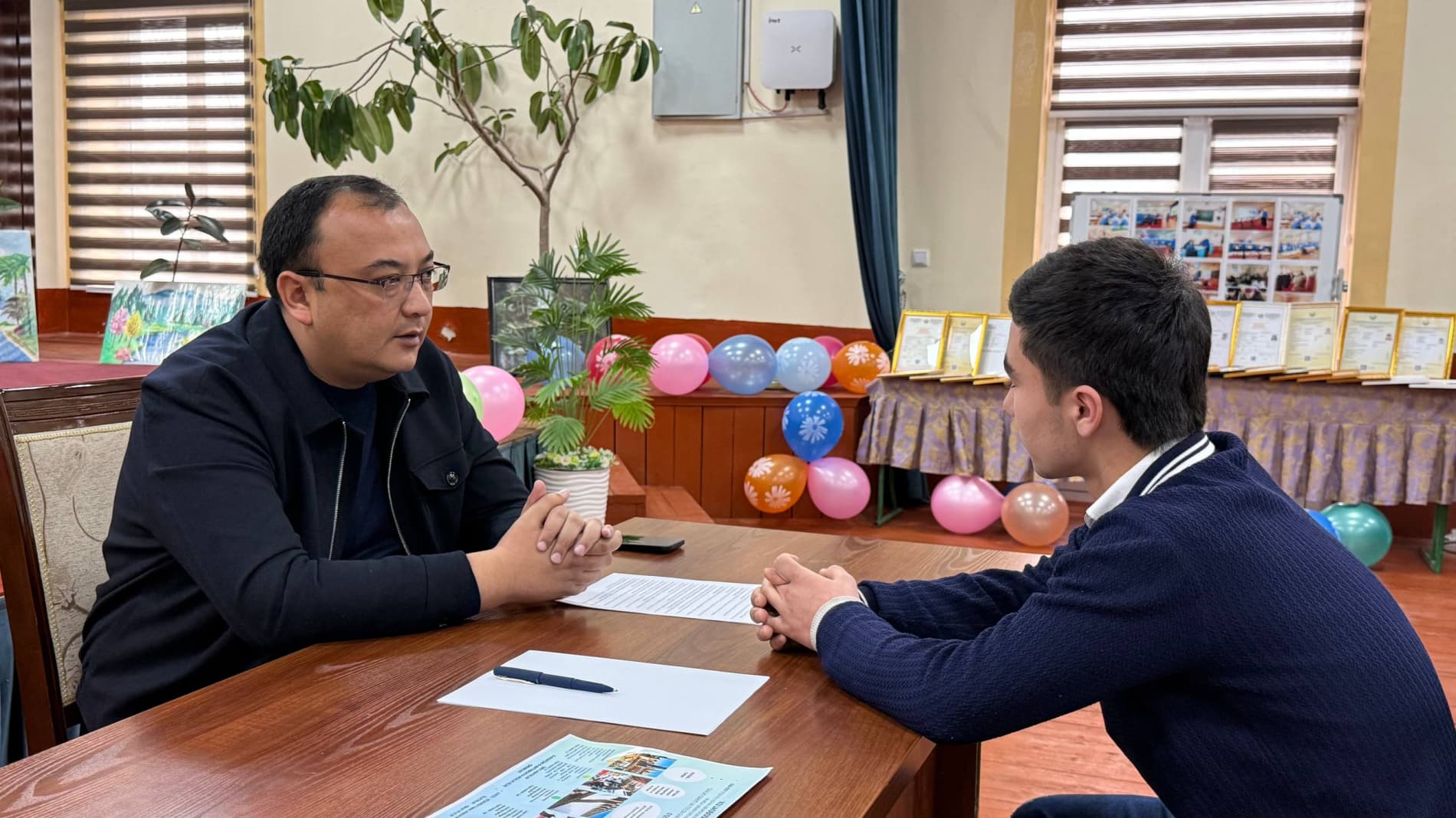 “Haftaning payshanba kuni yoshlar kuni” munosabati bilan “Hokim va yoshlar uchrashuvi” bo‘lib o‘tmoqda.