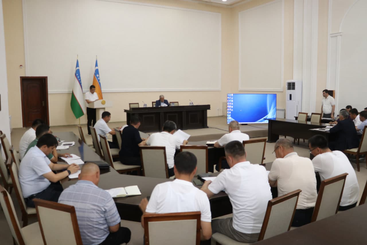 Chimboy tumanida Hurmatli Prezidentimizning "Respublika hududlarini jadal kompleks rivojlantirish uchun tanlab olingan tuman (shahar) larda amaliy chora-tadbirlarni amalga oshirish to‘g‘risida"gi PQ-132-sonli qarorining ijrosini taminlash maqsadida majlis
