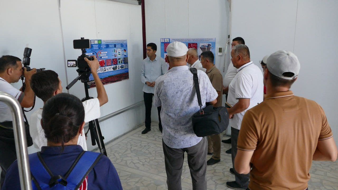 Nókis rayonında press-tur: "Biogumus" fermer xojalıǵınıń tabıslı tájiriybesi